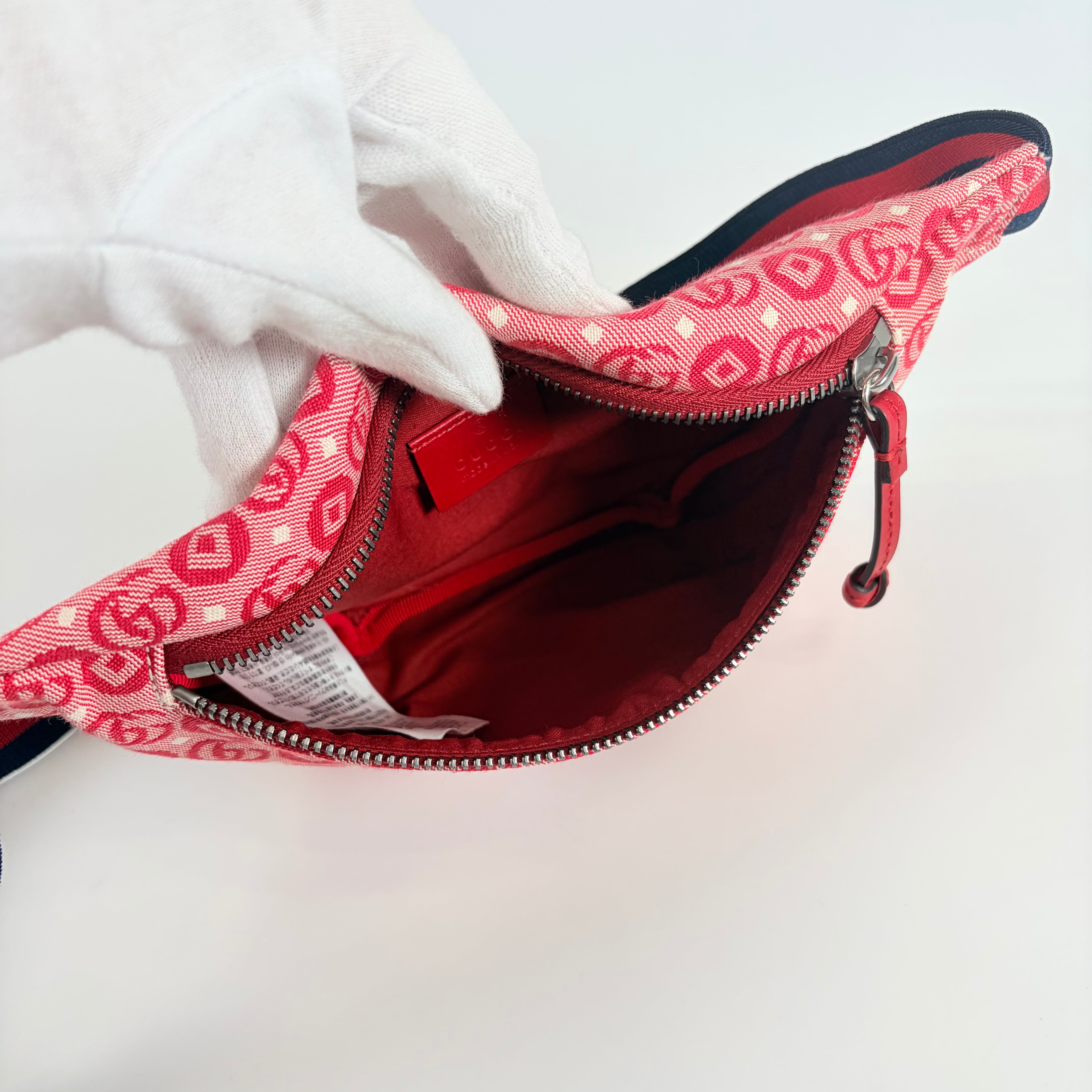 2607 secondhand GUCCI Interlocking G Children's Waist back canvas Red