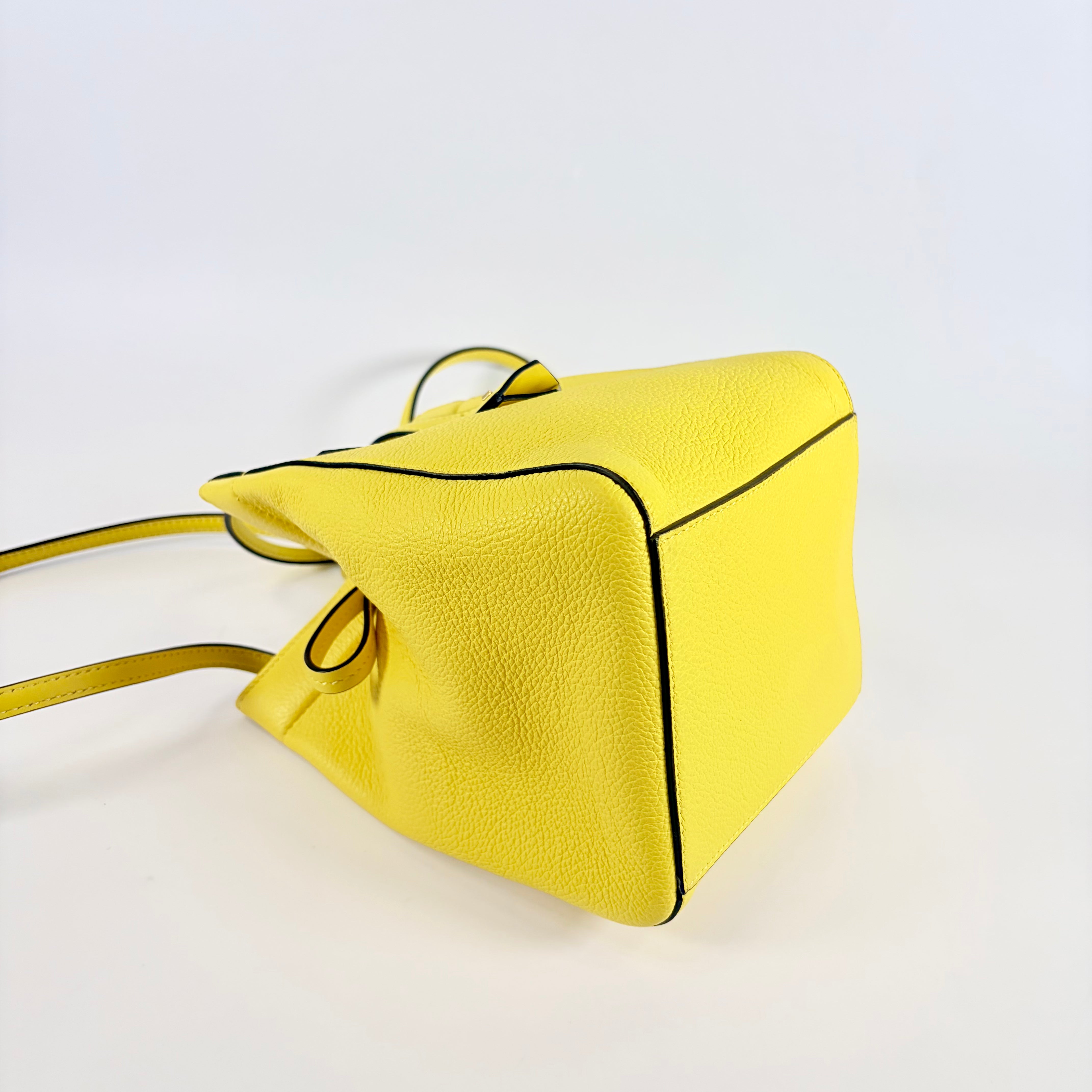 2607 secondhand FENDI origami Yellow