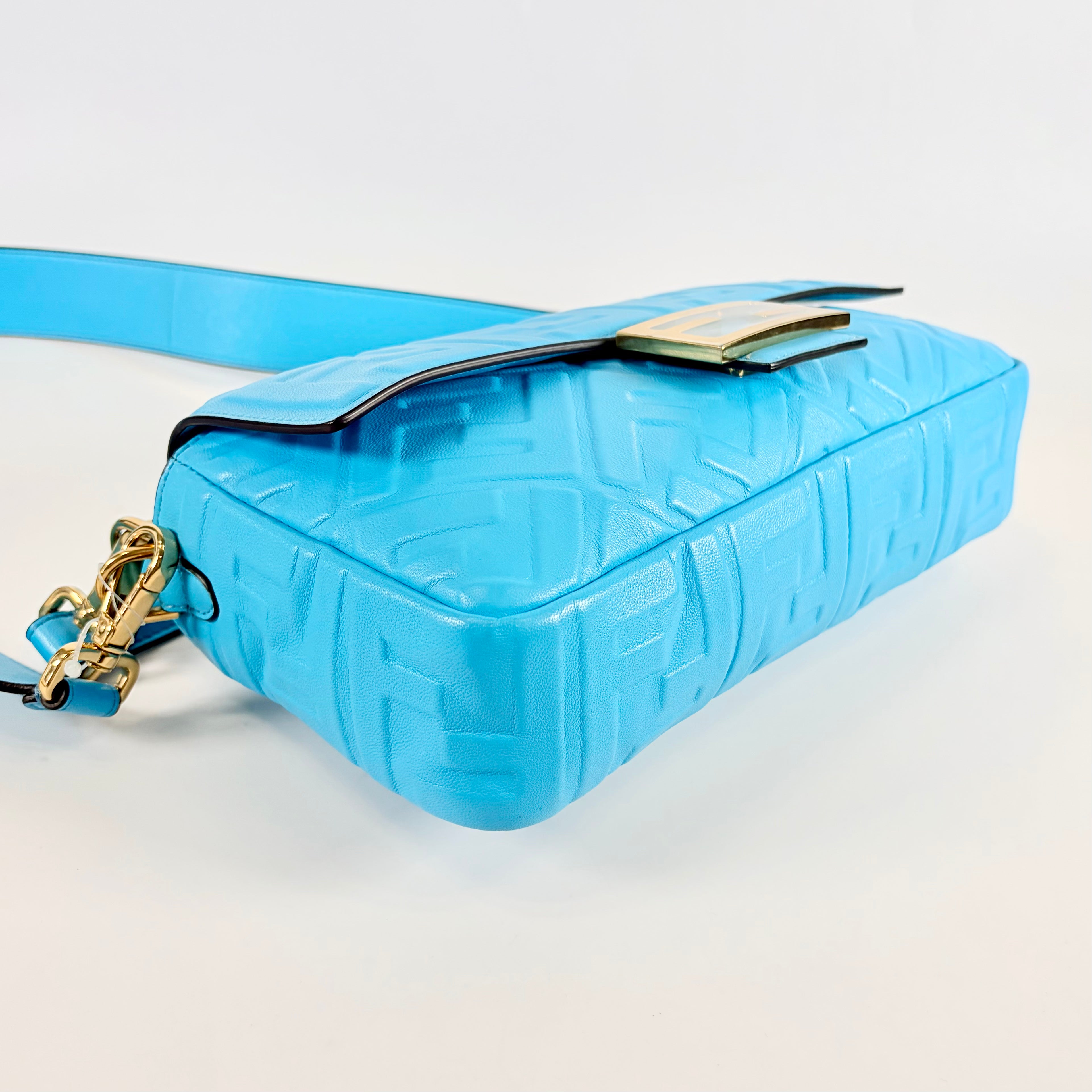2607 secondhand FENDI Mamma 2WAY blue