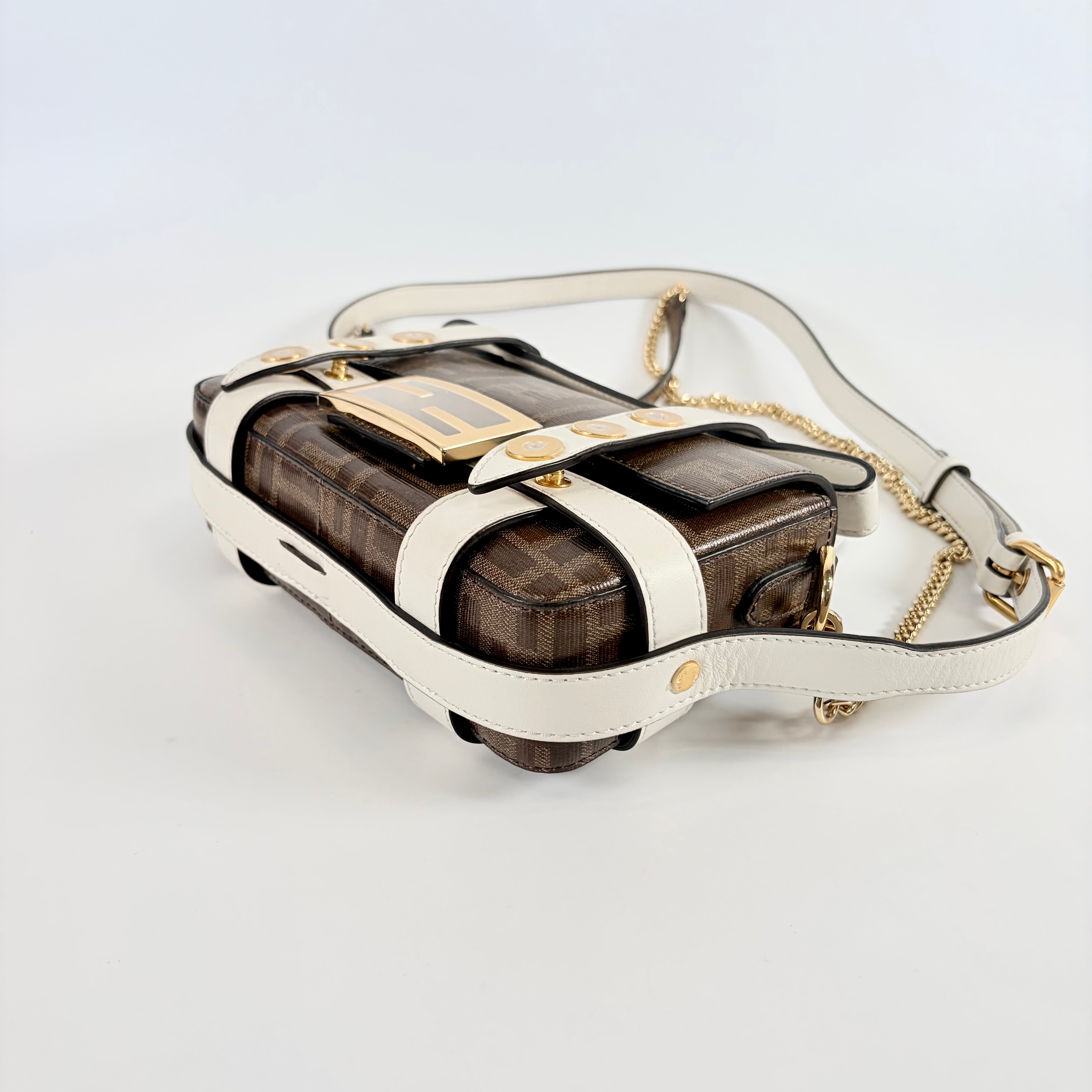 2606 secondhand FENDI 3WAY shoulder Zucca