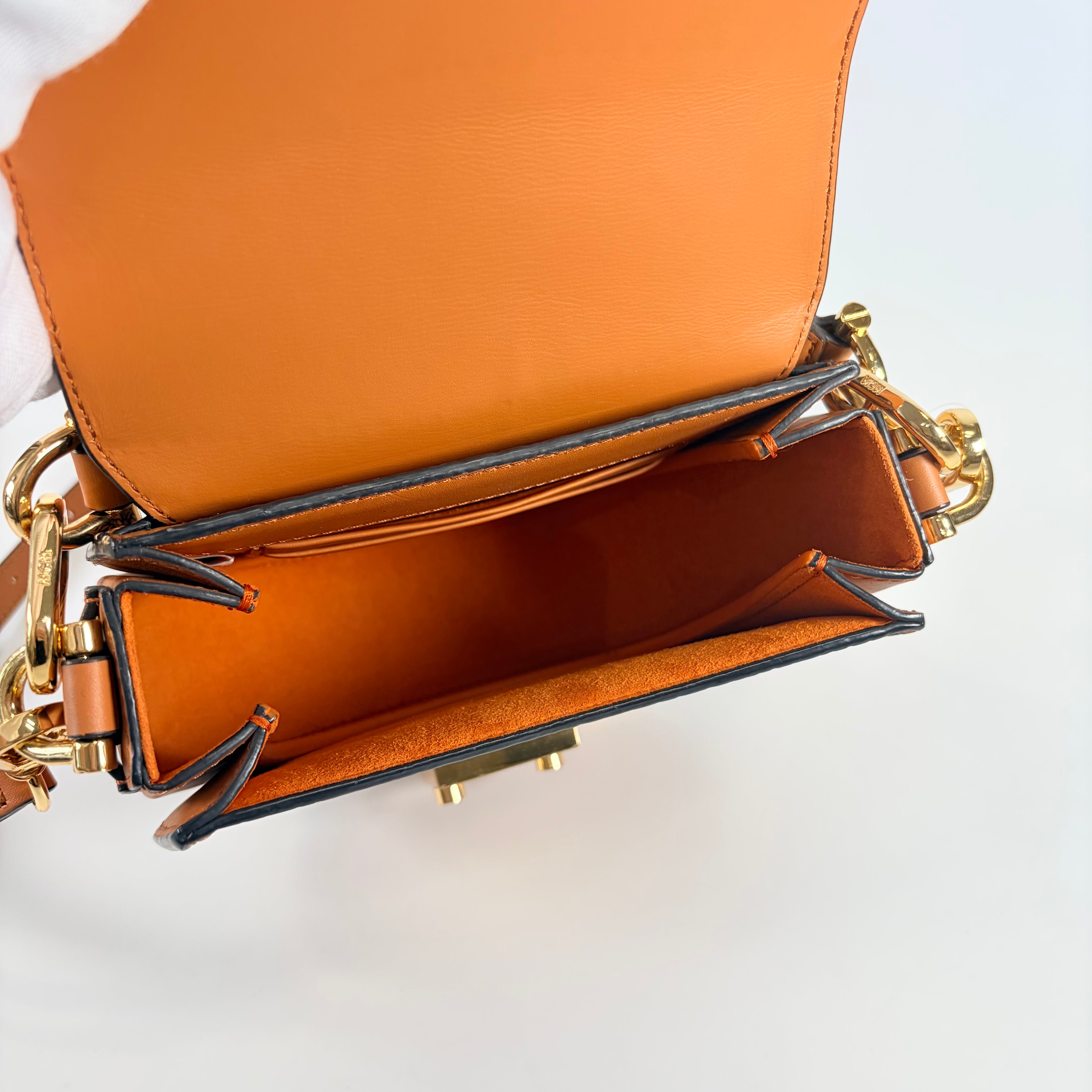 2607 secondhand MCM 2WAY Camel