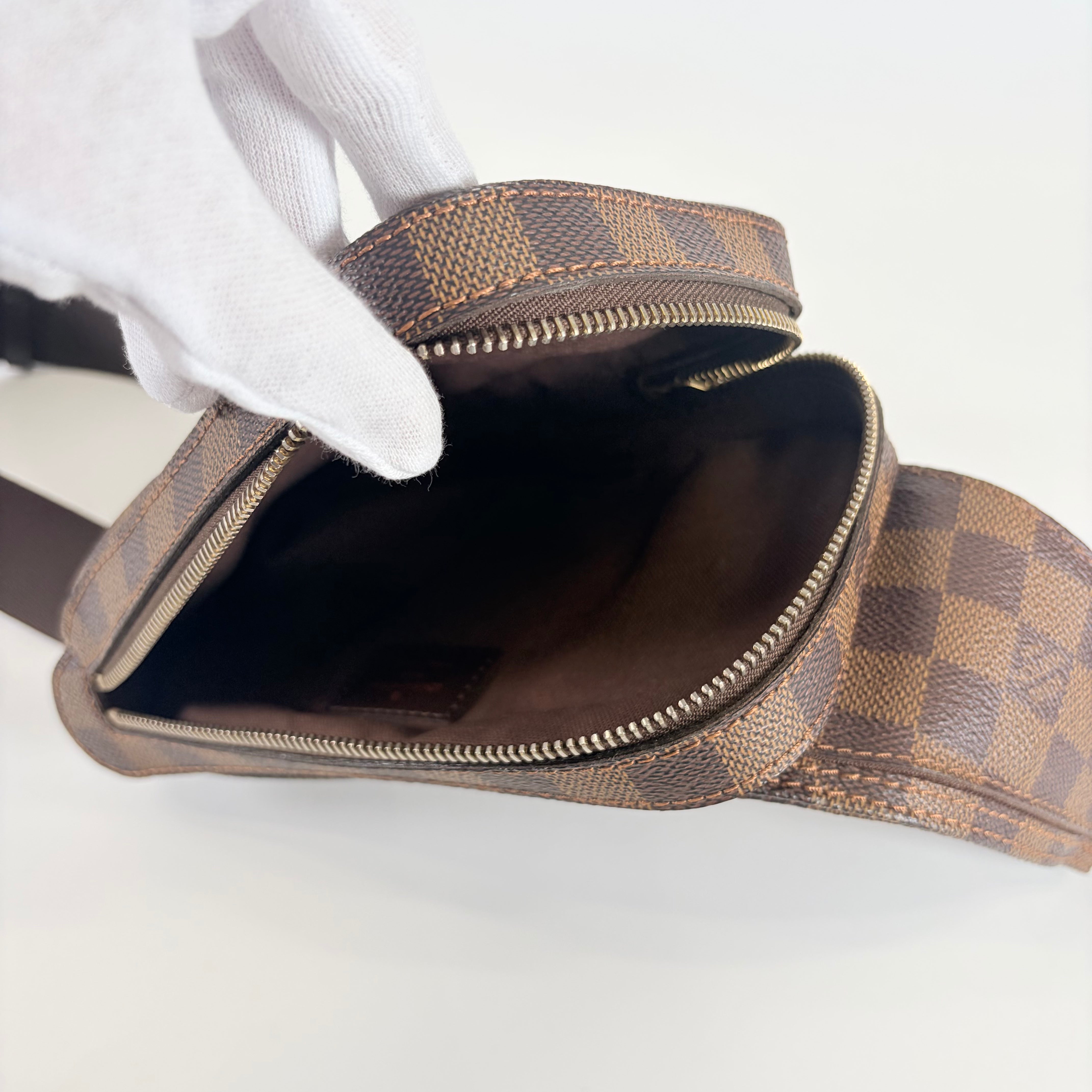2606 secondhand LV Damier Ebene Jeronimos Crossbody Bag