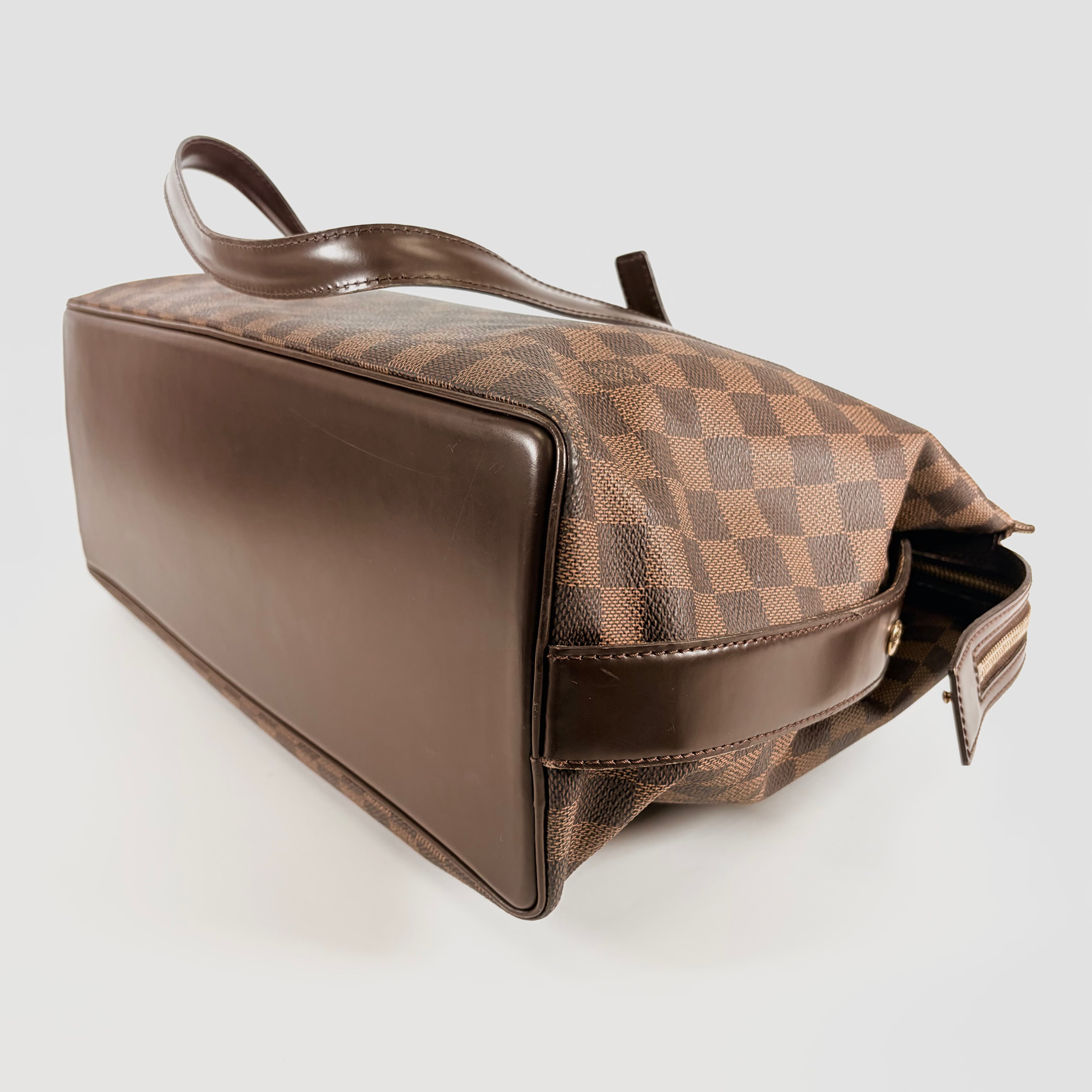 2607 secondhand Louis Vuitton Damier Chelsea Tote Bag