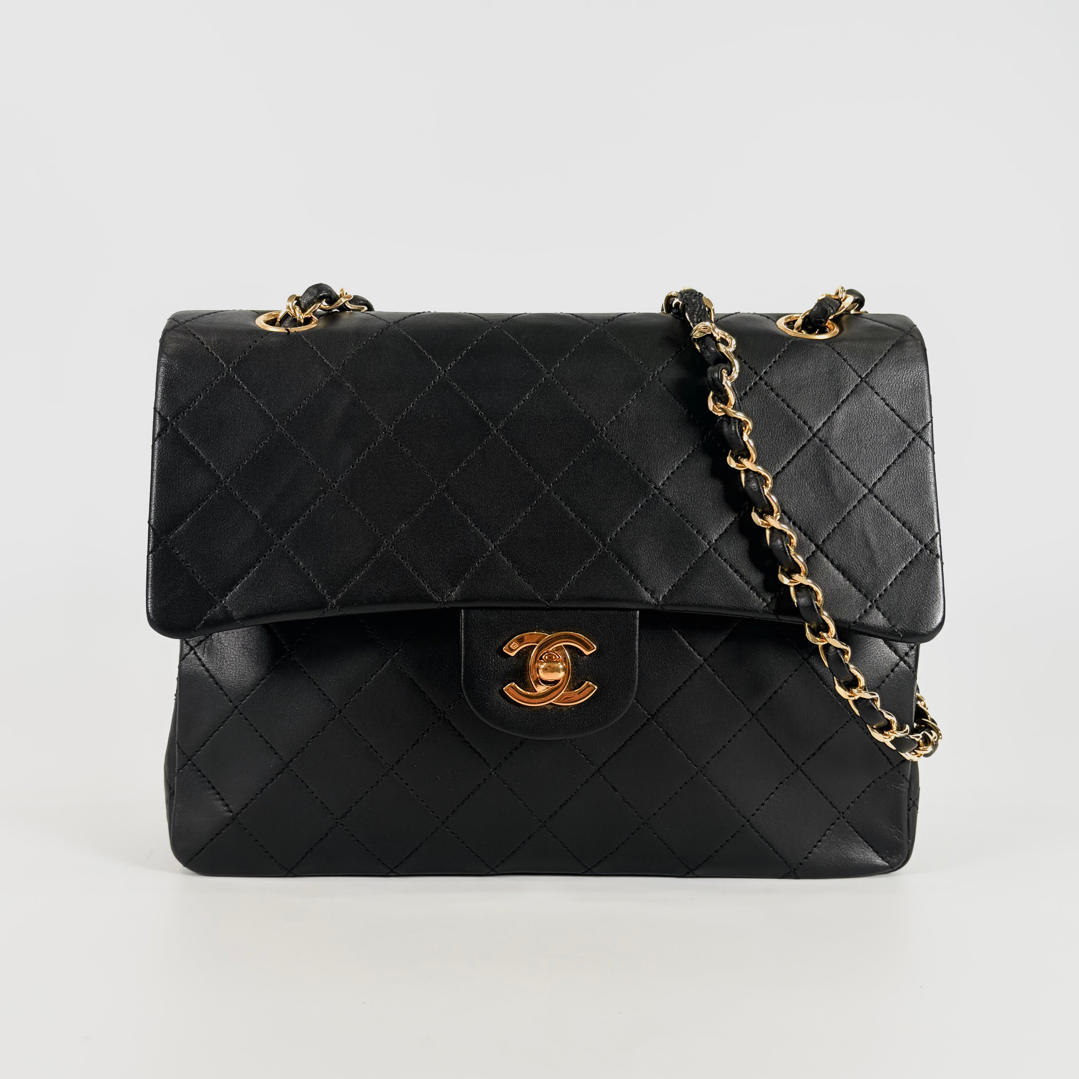 2607 secondhand CHANEL Matelasse 25 W flap chain GD metal fittings black 1058363 drawstring dust bag ()