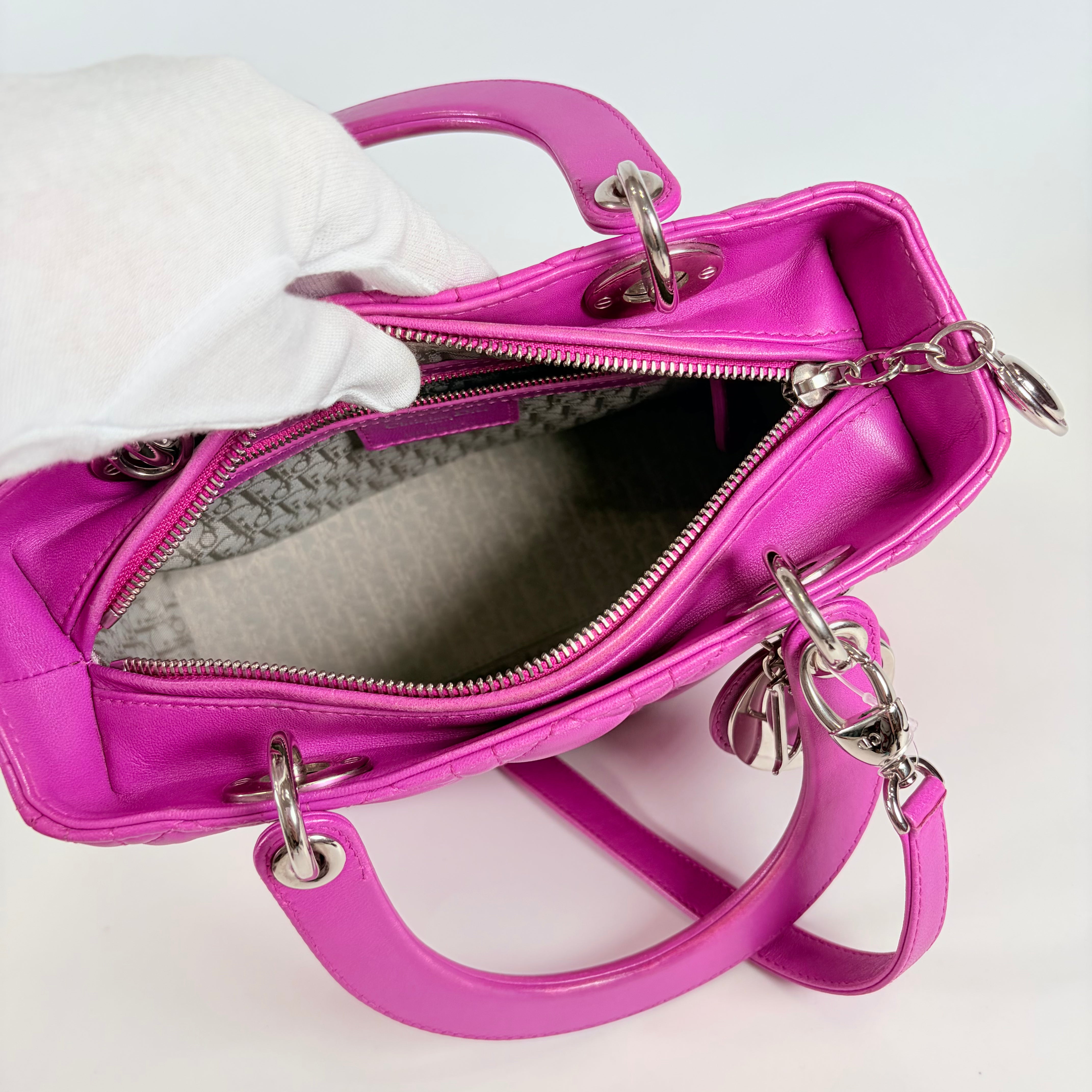 2607 secondhand CD Lady Dior