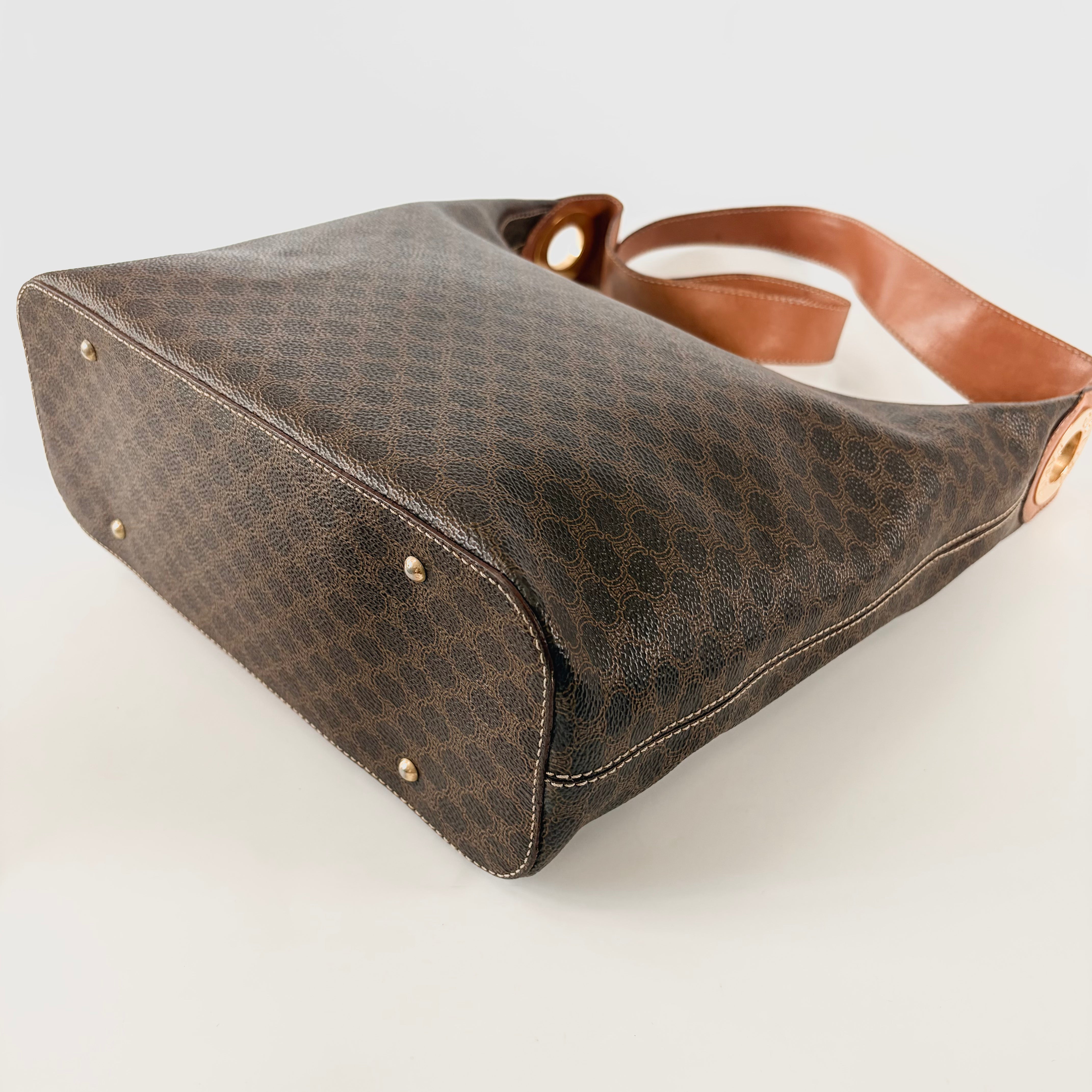 2607 secondhand CELINE Macadam Shoulder Bag