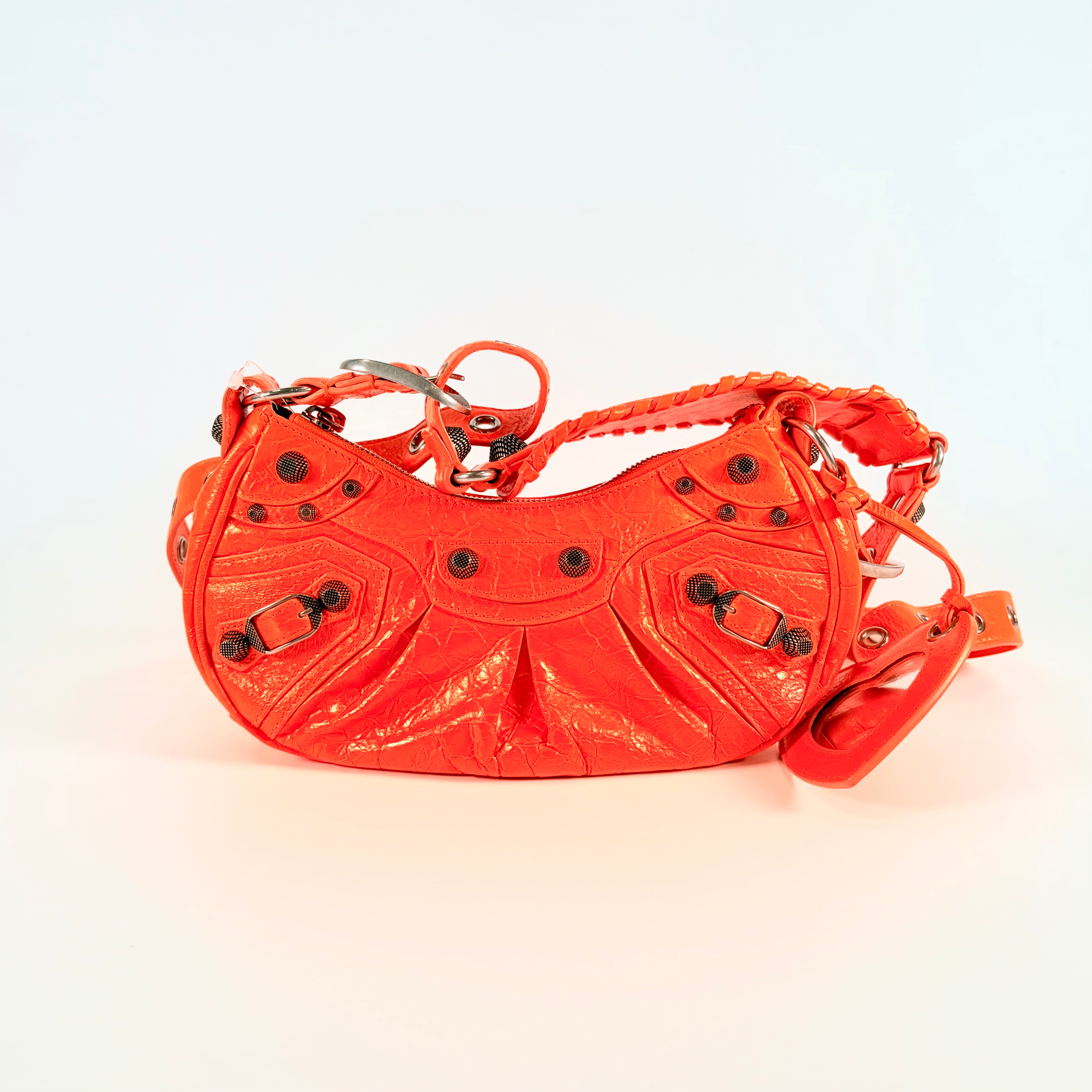 2608 secondhand BALENCIAGA Le Carole Shoulder Bag