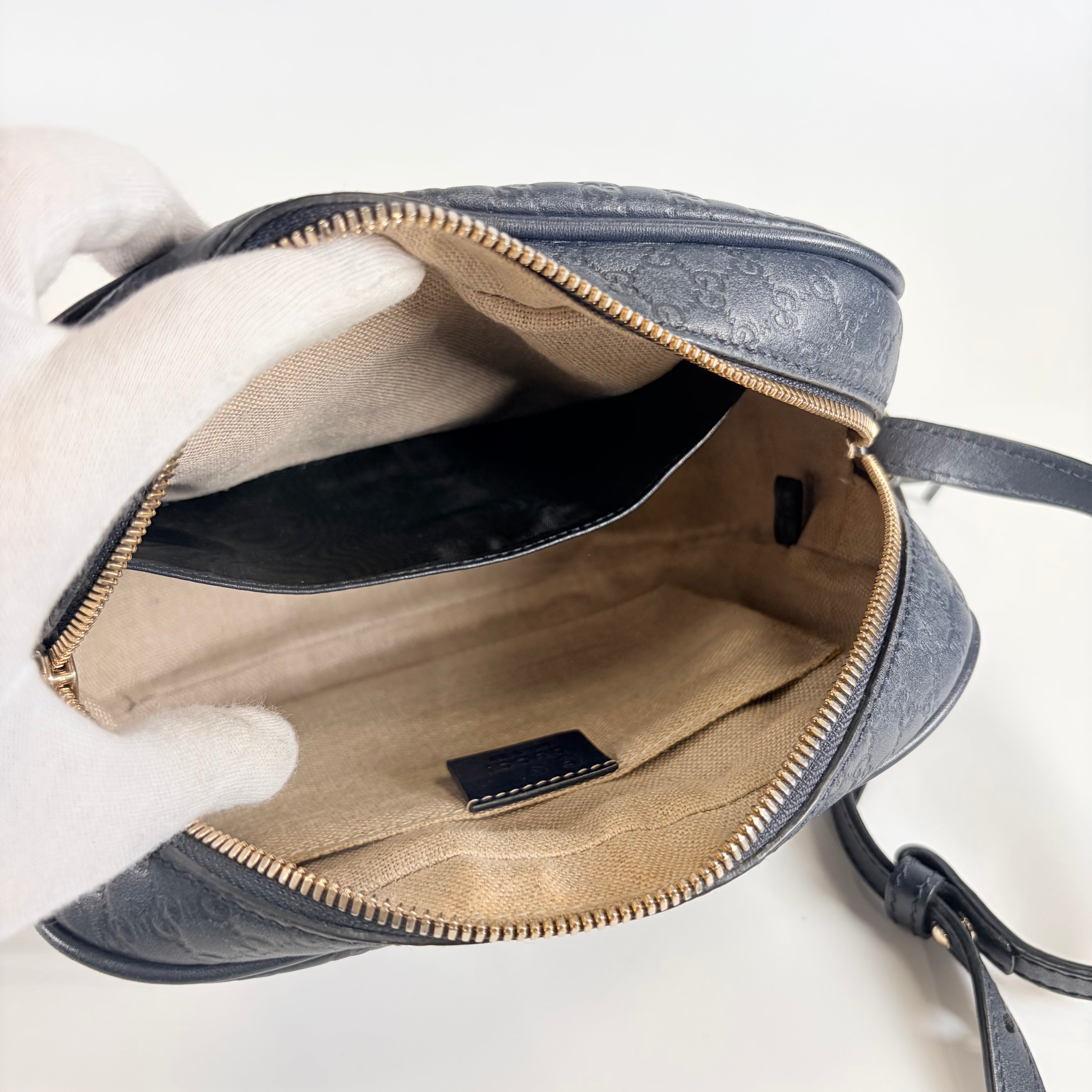 2607 secondhand GUCCI camera bag shoulder Micro Guccissima Navy