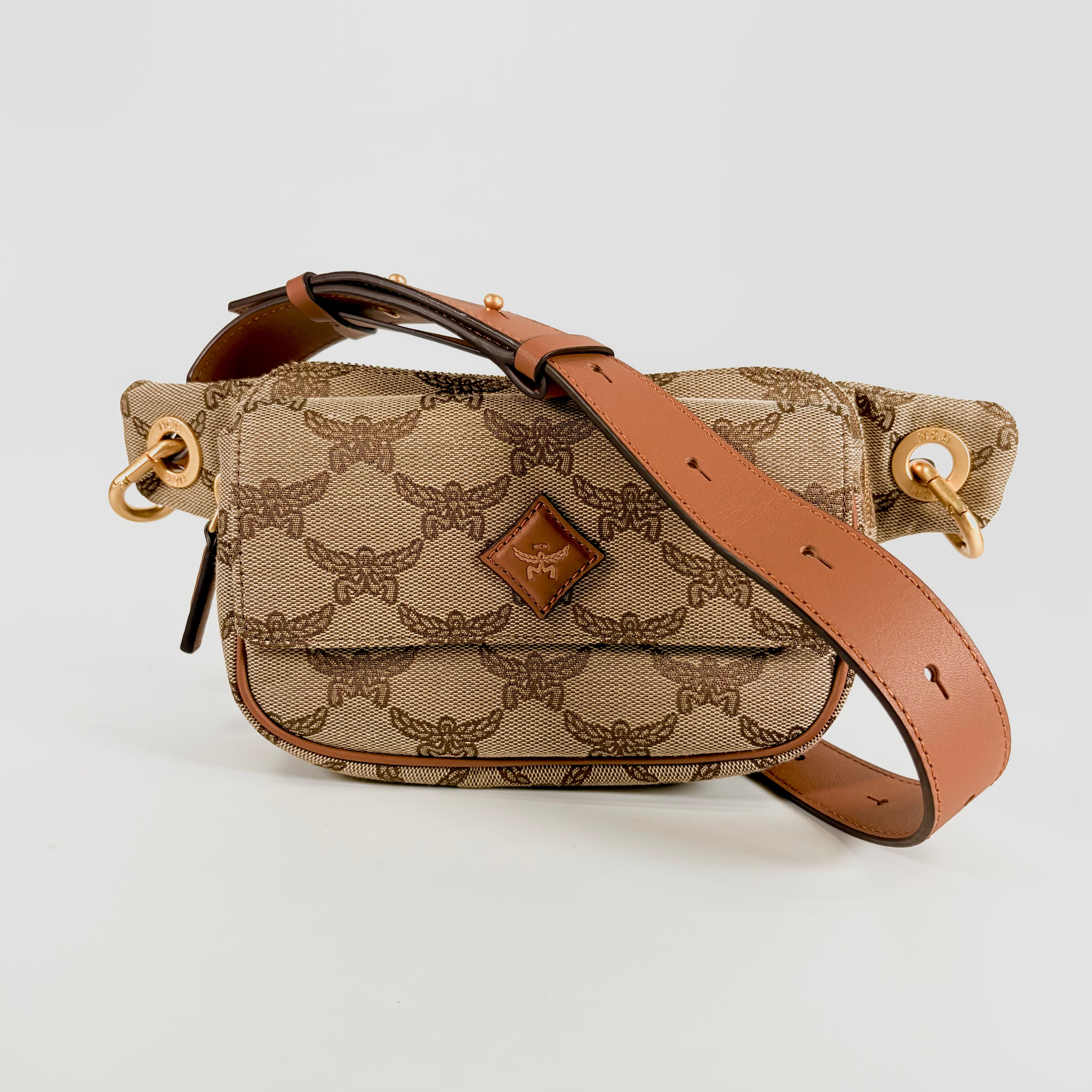 2607 secondhand MCM canvas Waist pouch