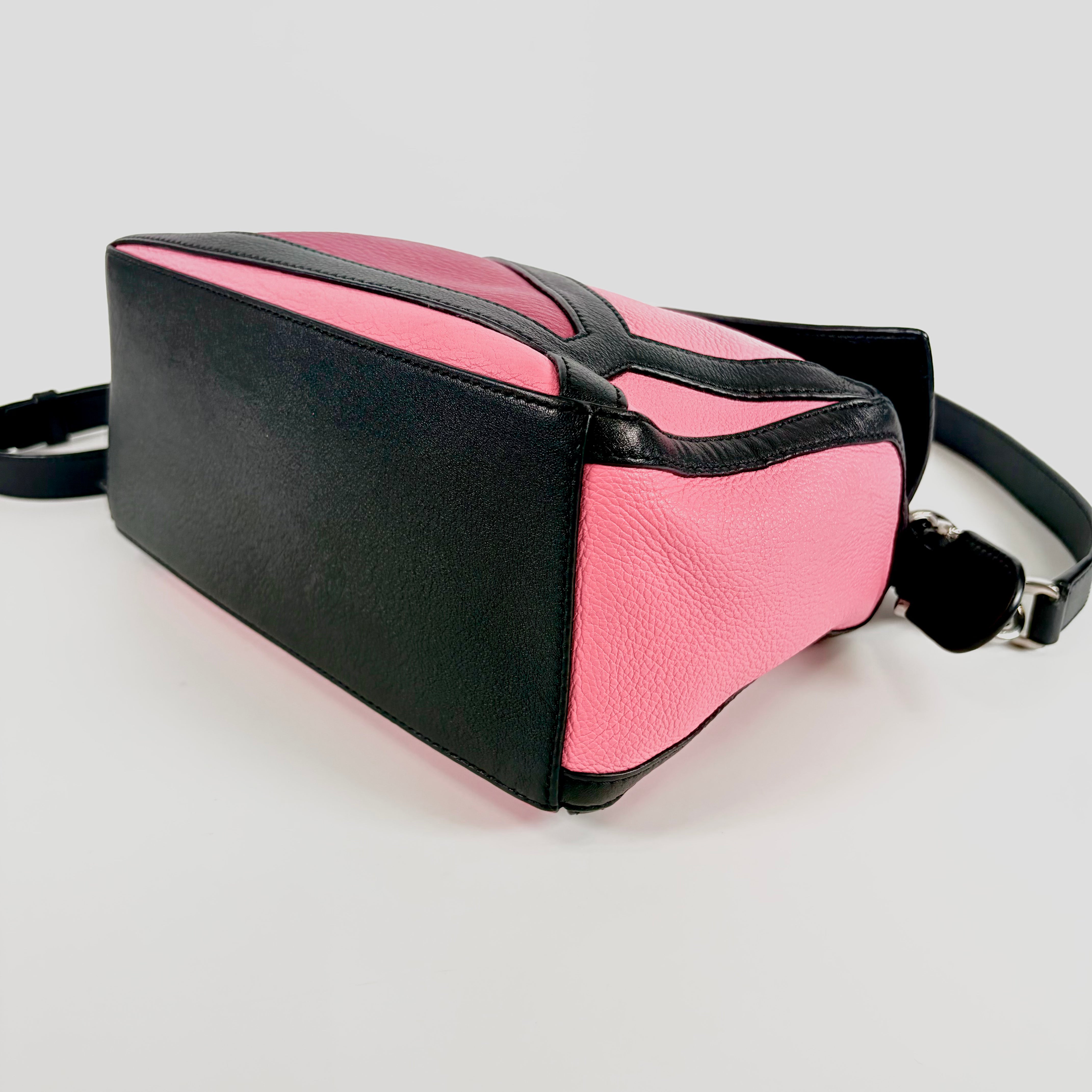2607 secondhand LOEWE Puzzle bag