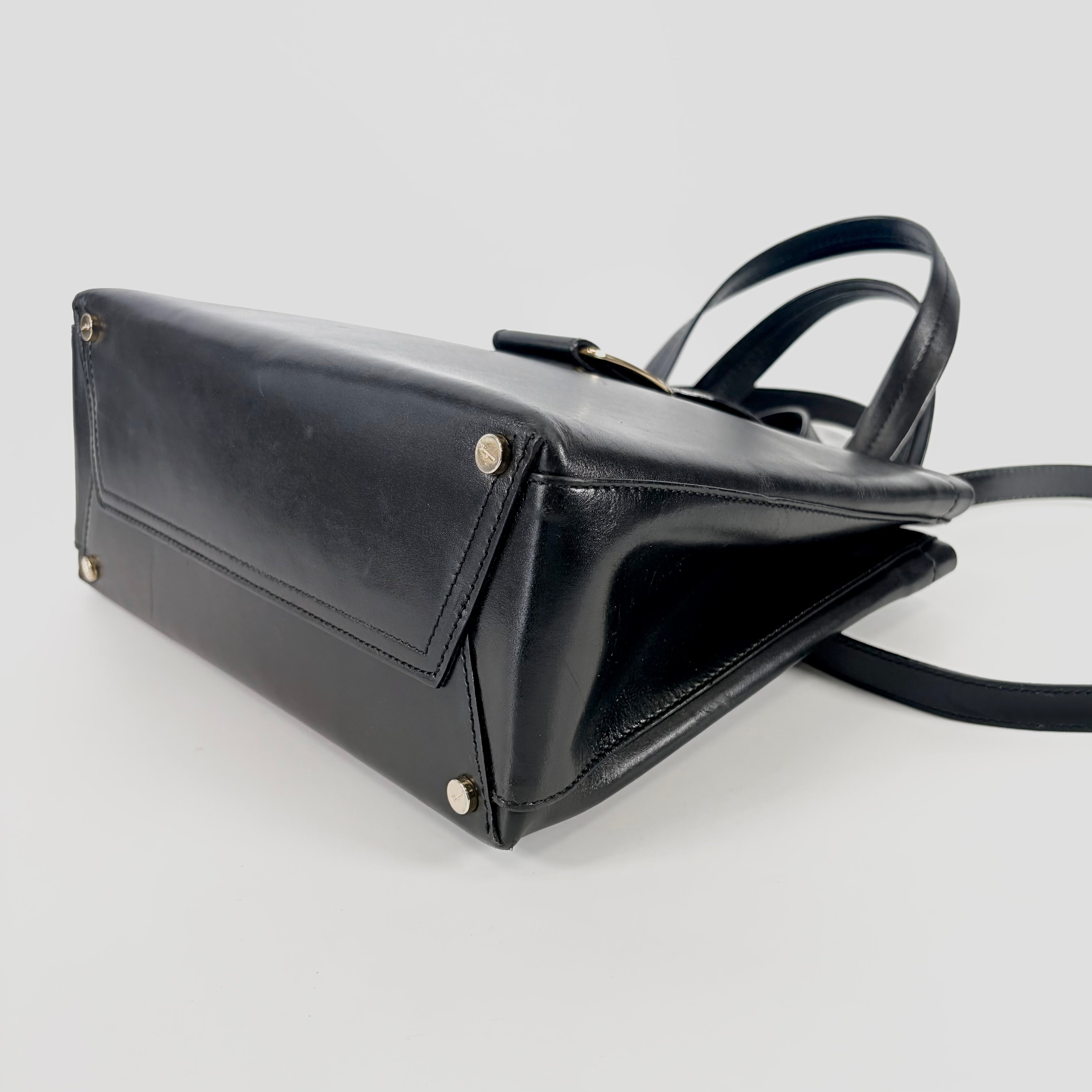 2607 secondhand Ferragamo 2Way bag