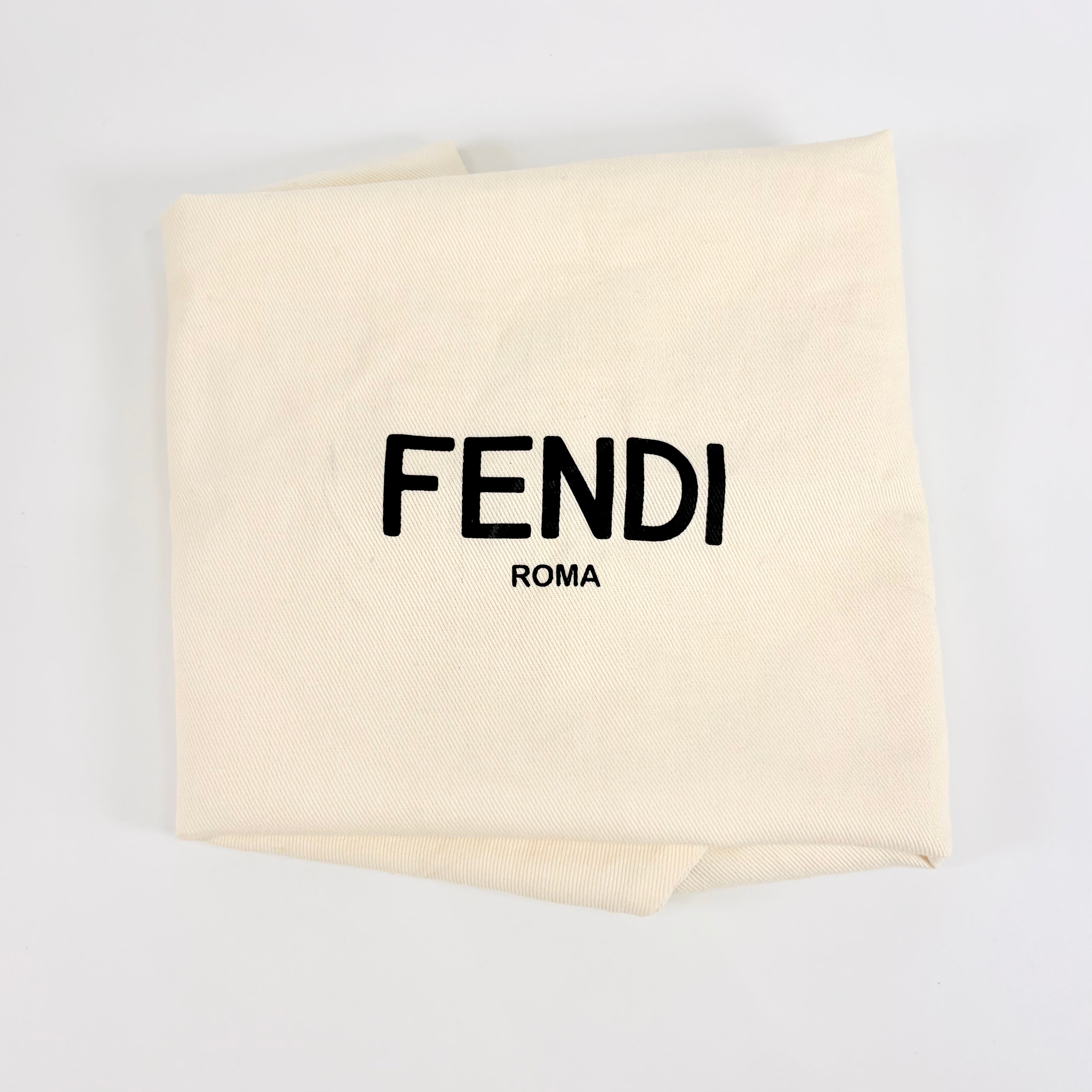 2607 secondhand FENDI Petit Troisjours