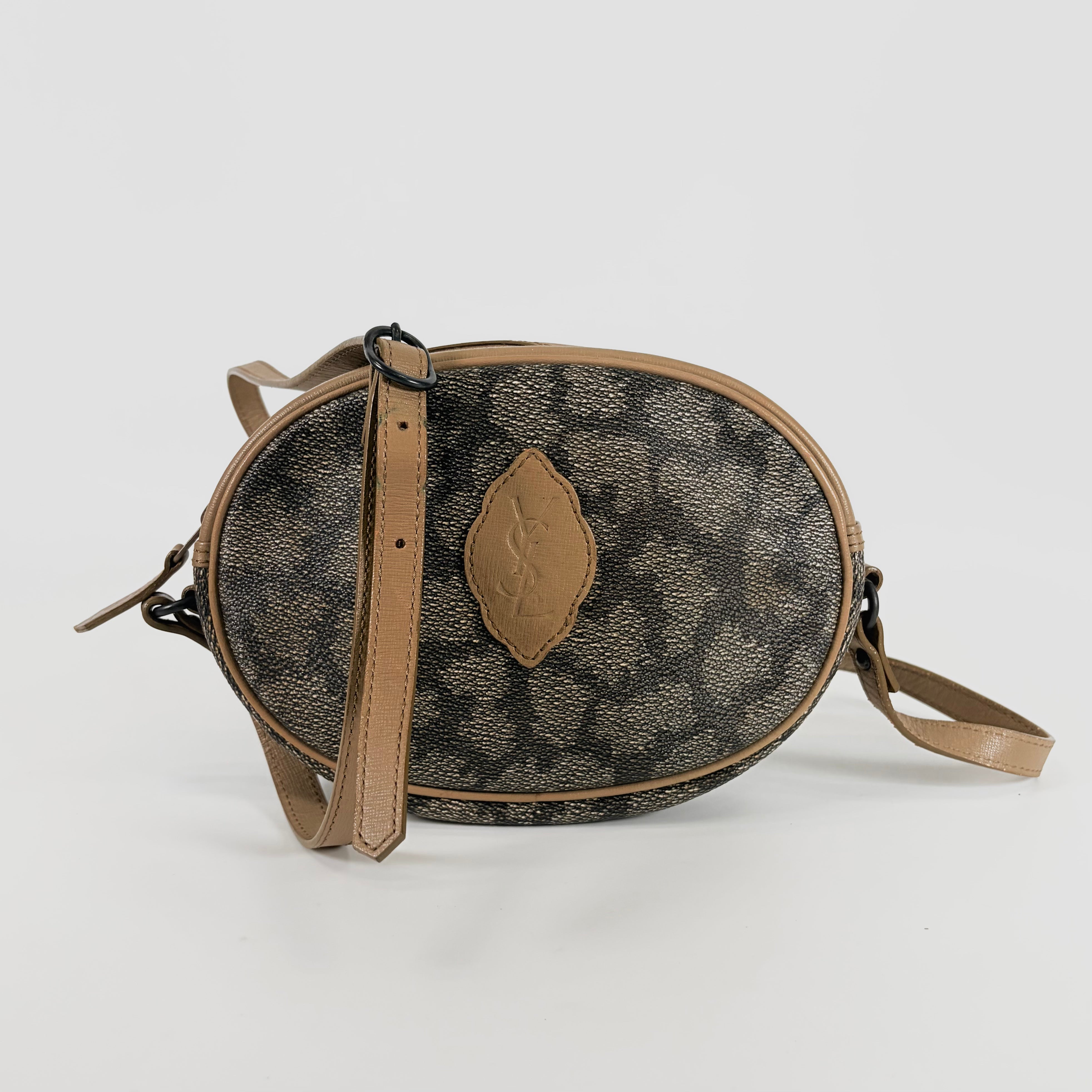 2607 secondhand SAINTLAURENT YSL Shoulder bag
