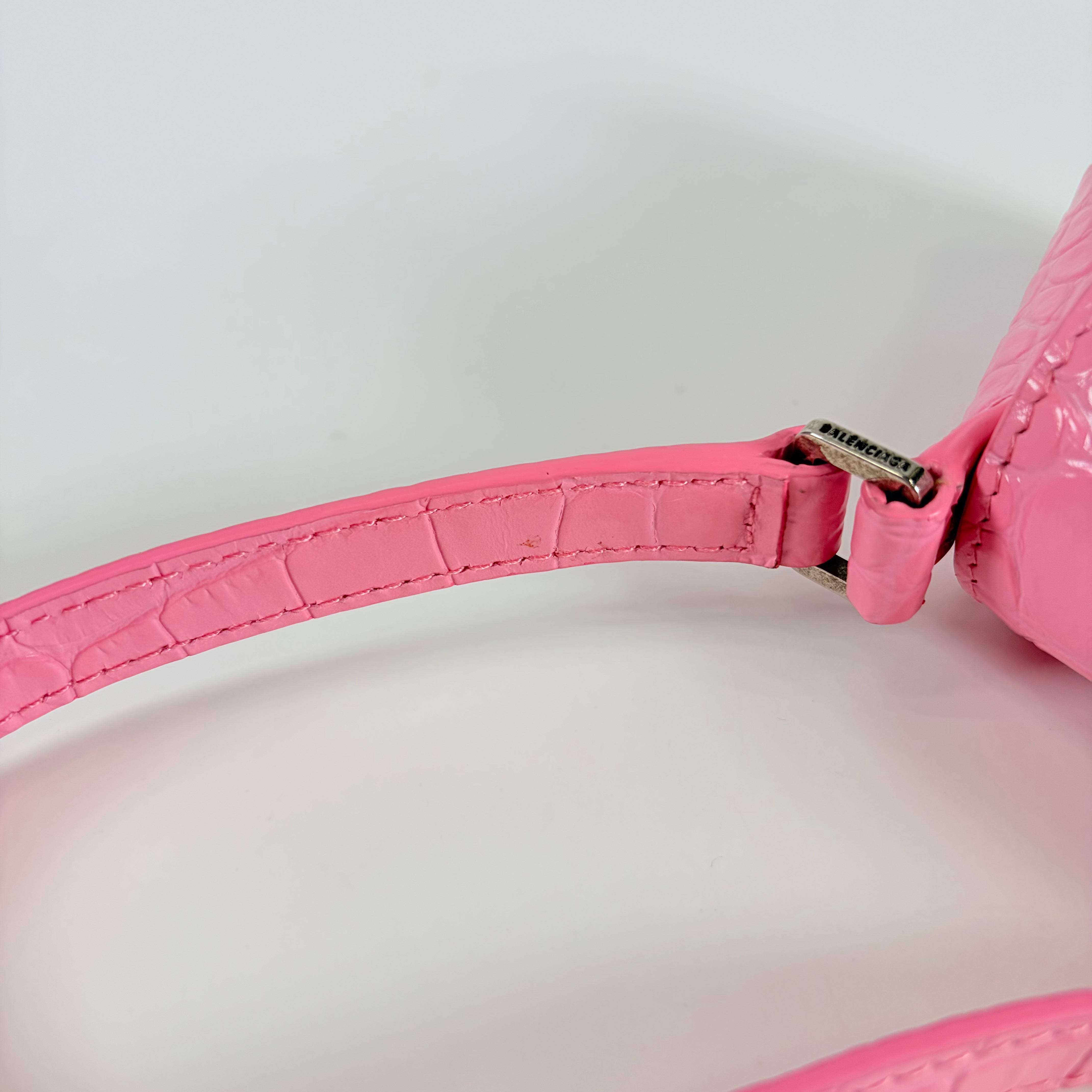 2607 secondhand BALENCIAGA 6956452108X5812 XX Crossbody Bag Small pink Kuro