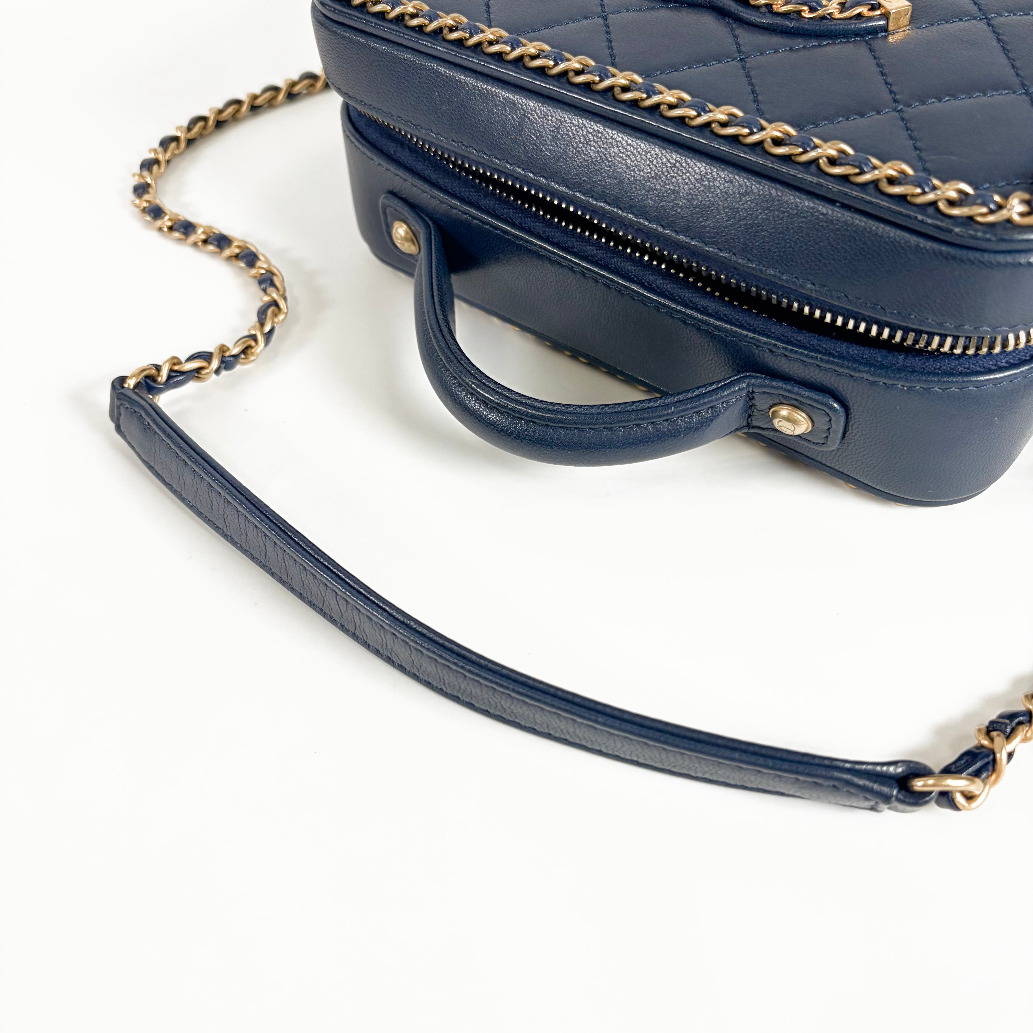 2607 secondhand CHANEL Philly Gri 2WAY Vanity bag Navy lambskin gold metal fittings 29