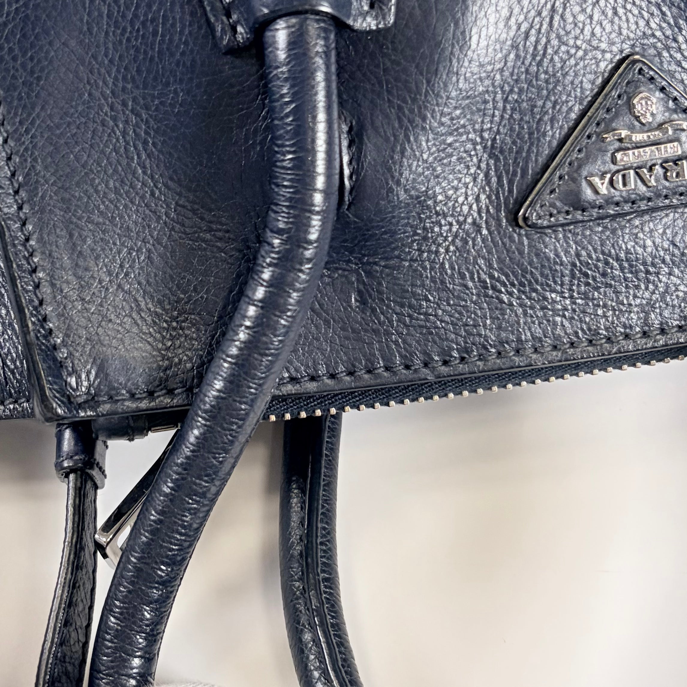 2607 secondhand PRADA 2WAY hand bag B2625M GLACE'CALF BALTICO