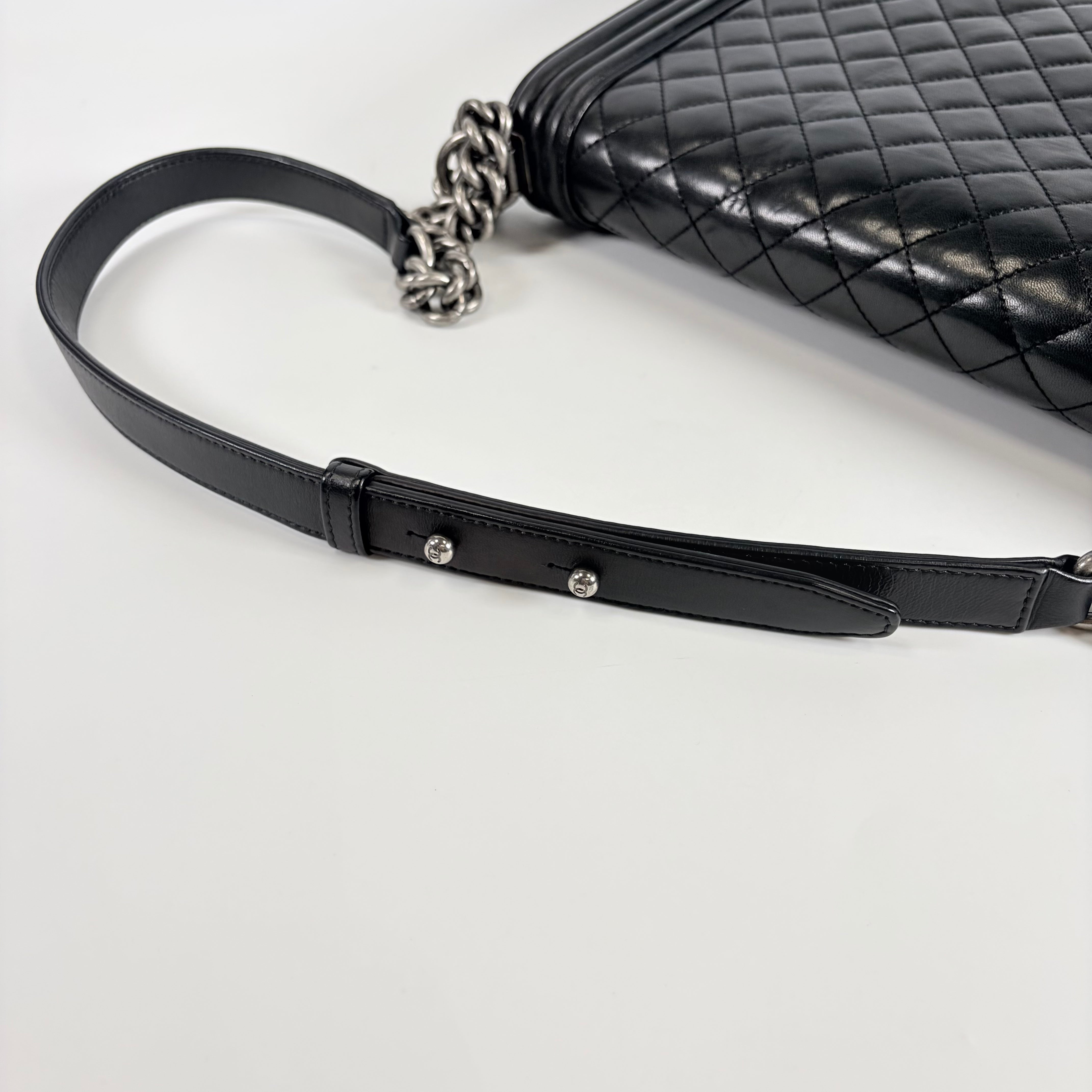 2607 secondhand CHANEL A92193 Y09953 94305 Shoulder bag
