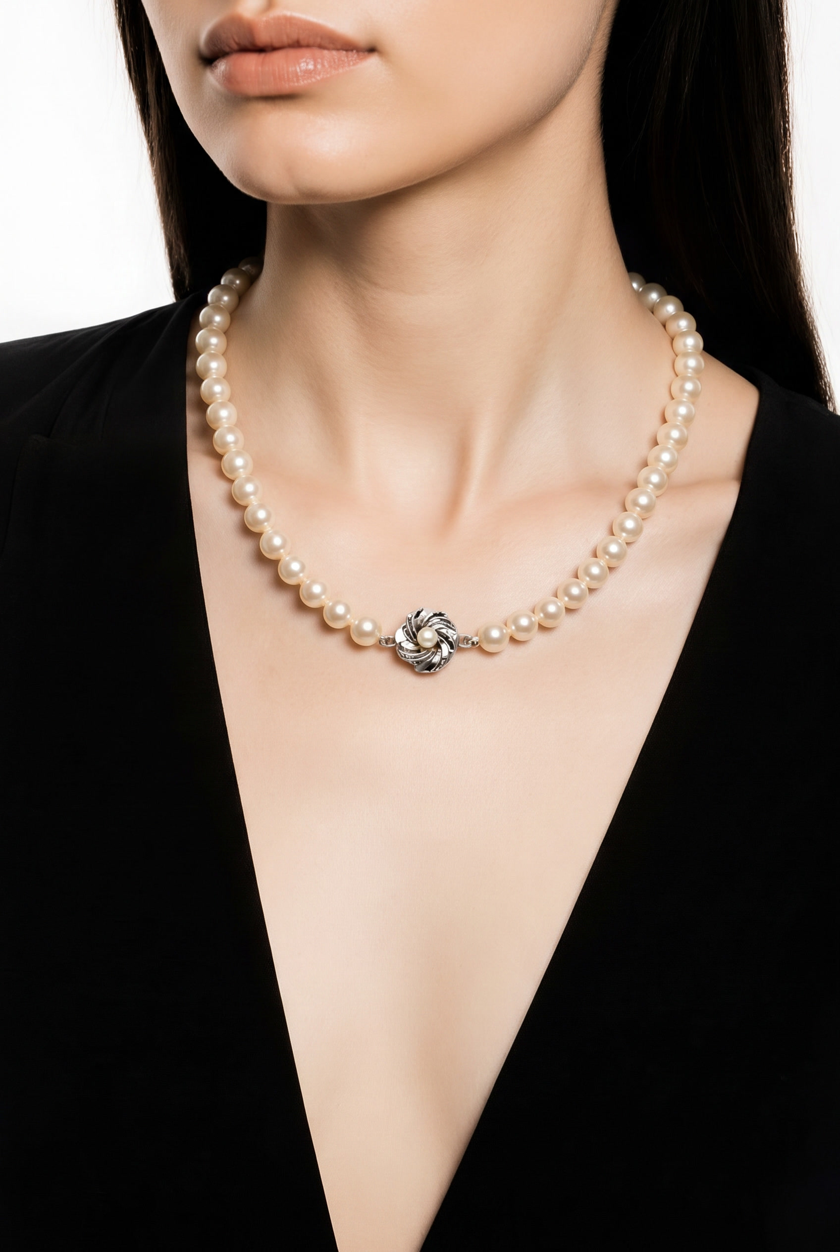 2607 secondhand SV Akoya Pearl necklace NC 8-8.5mm