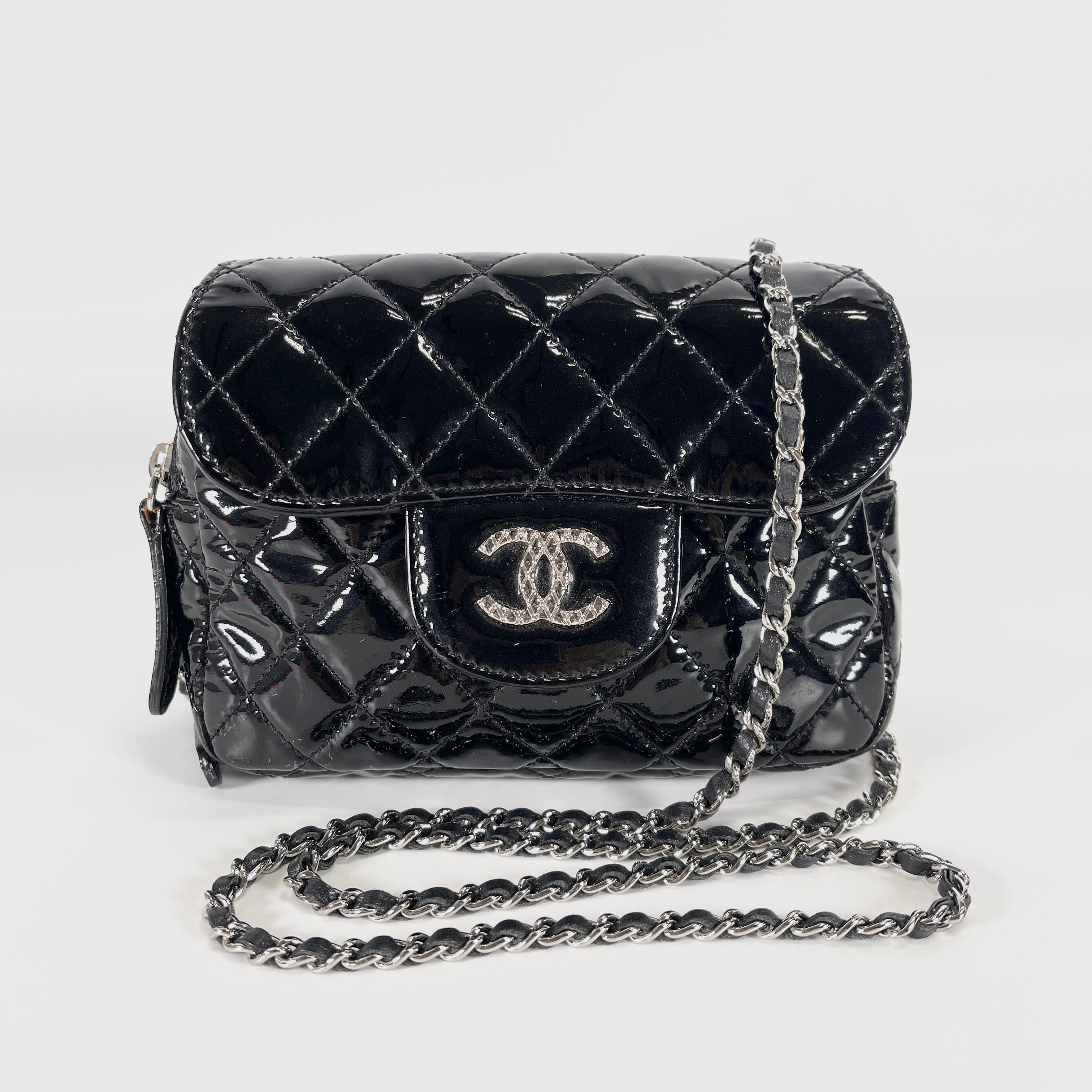 2512 secondhand  CHANEL patent chain shoulderbag