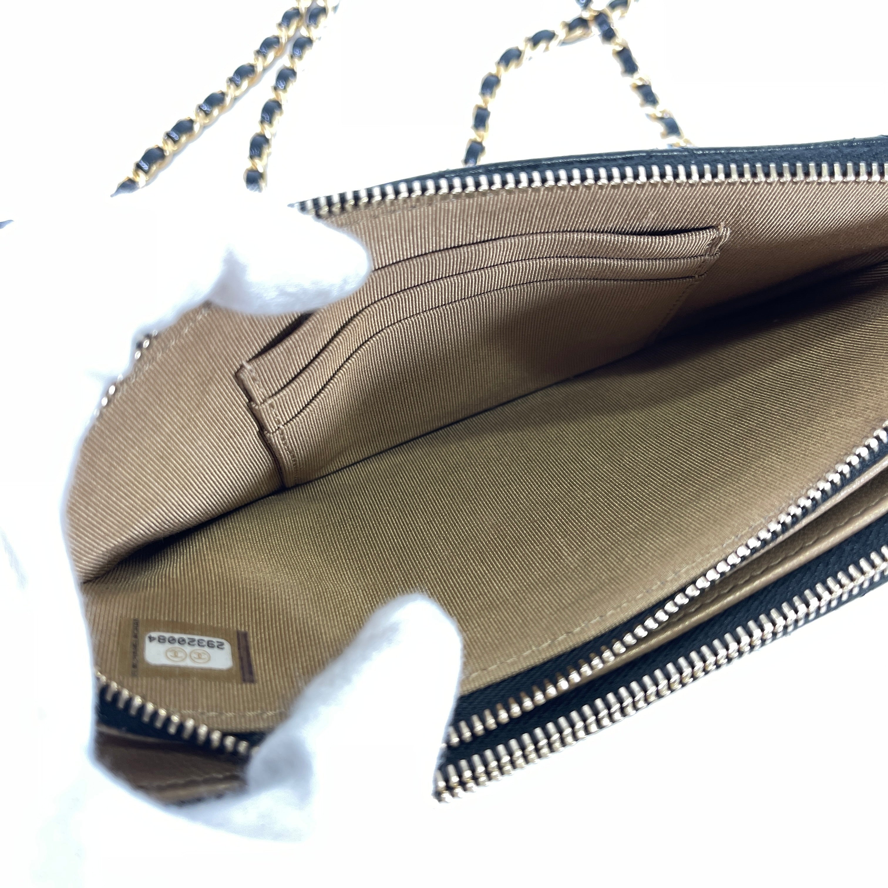 2601 secondhand CHANEL fake Pearl With Chain Wallet