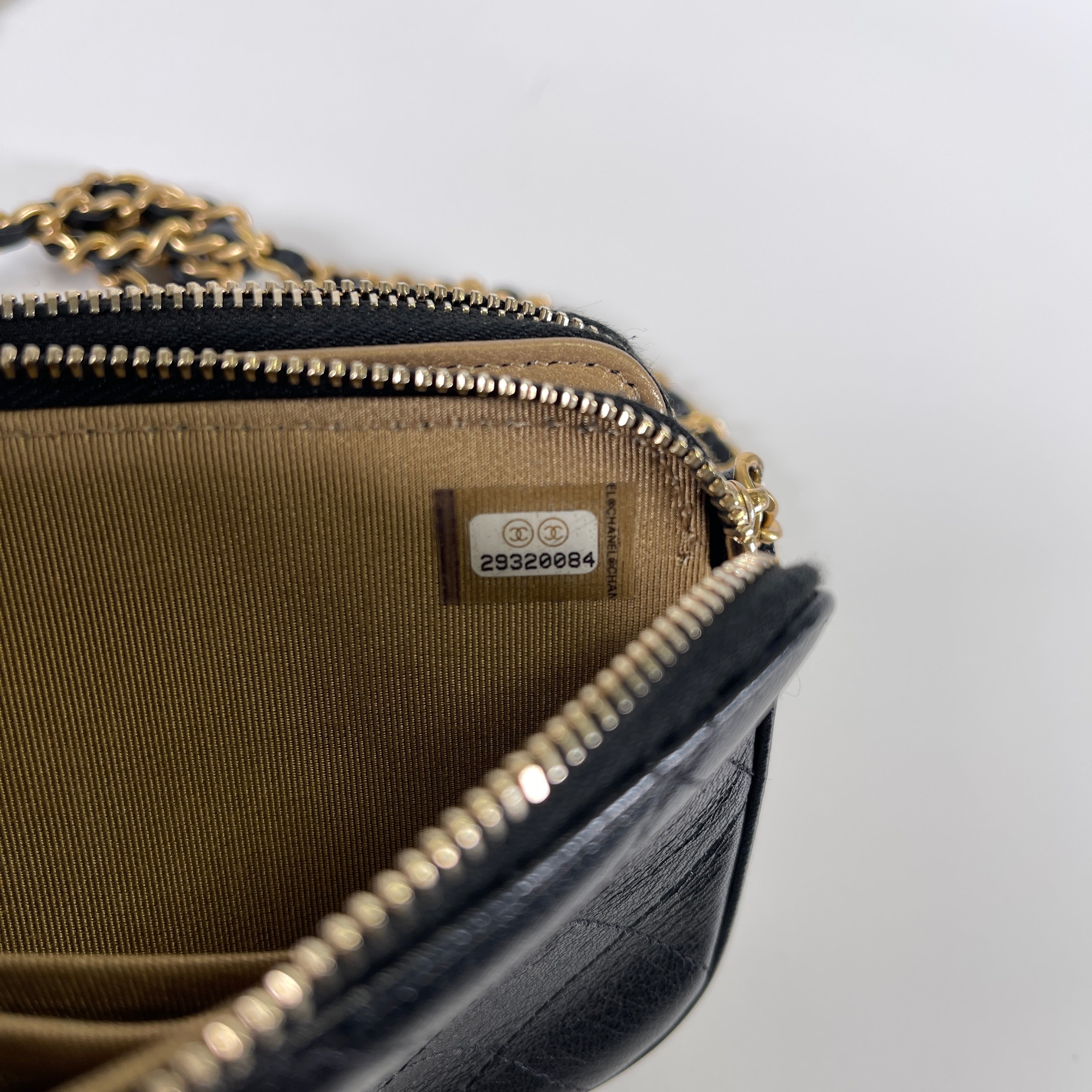 2601 secondhand CHANEL fake Pearl With Chain Wallet