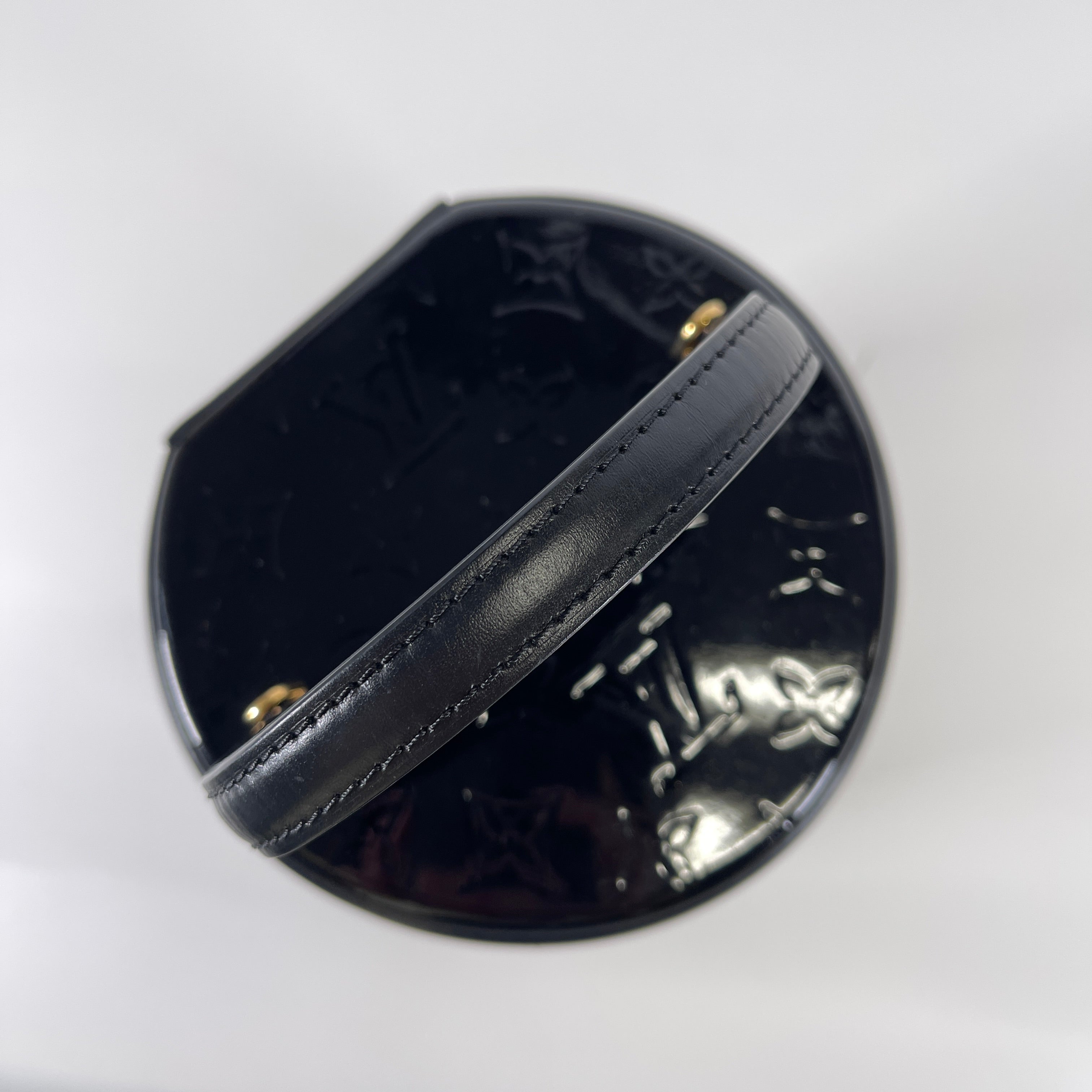 2601 secondhand LV Cannes
