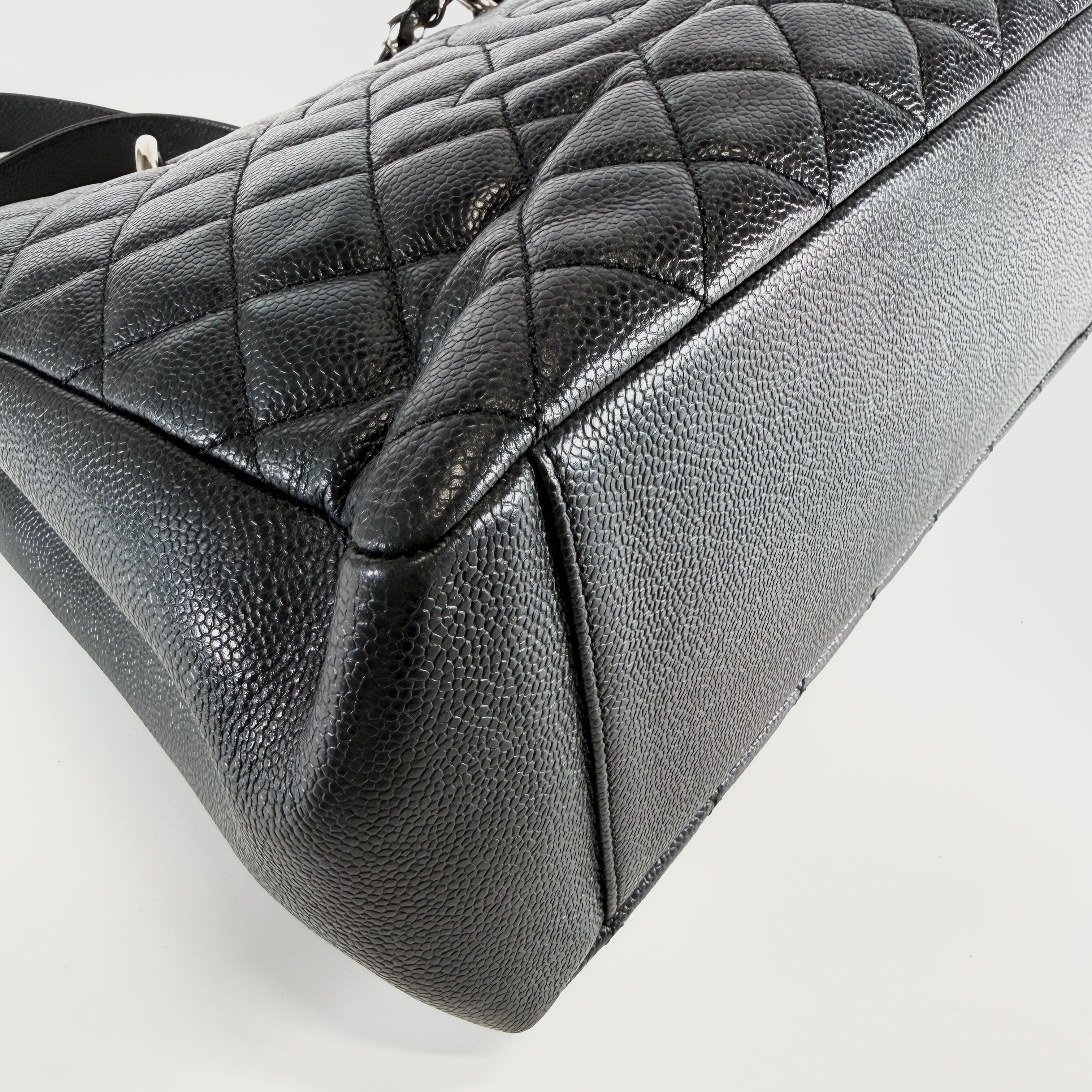 CHANEL Caviar Skin GST Chain Tote Bag Black Serial No. 19252775