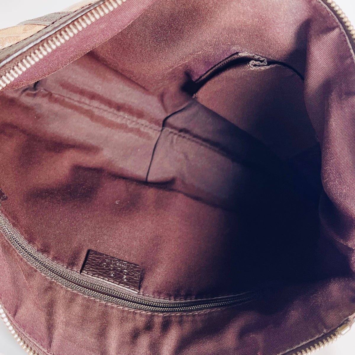 2604 secondhand GUCCI Abby Shoulder bag