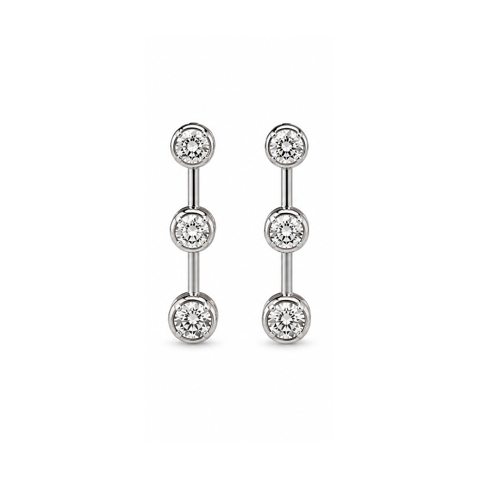 2606 secondhand K18WG earrings 　D0.5×2　Total 4.4g