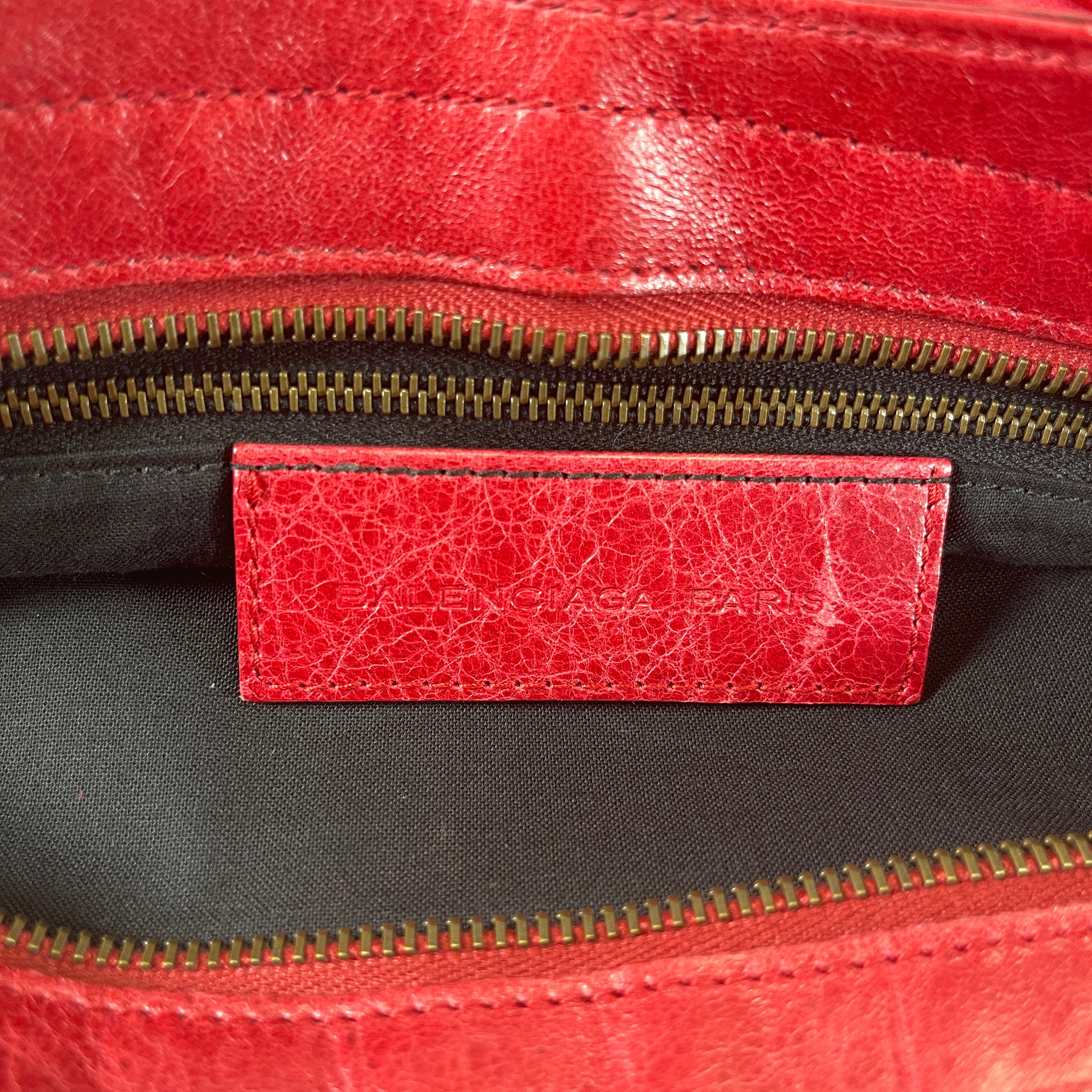 2602 secondhand BALENCIAGA brand bag Red