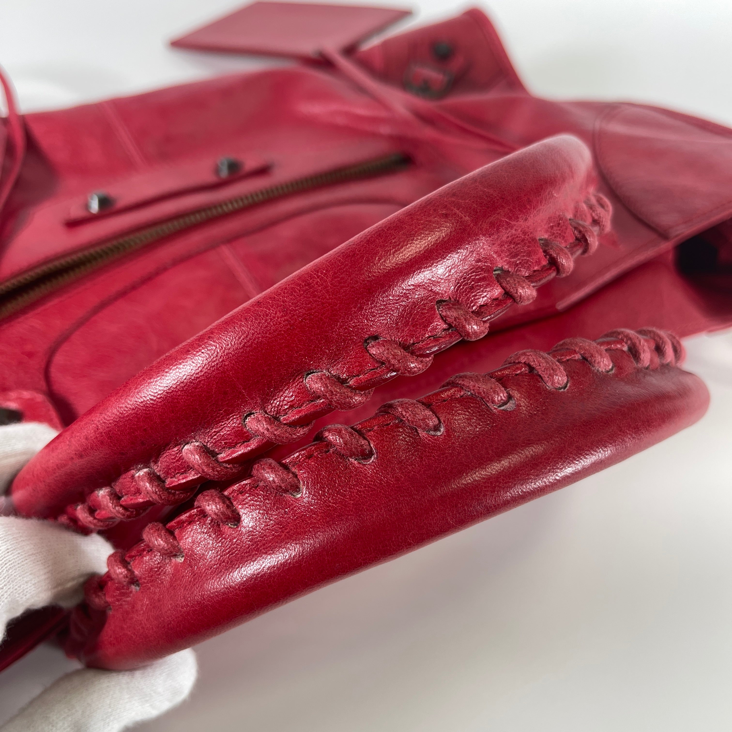 2602 secondhand BALENCIAGA brand bag Red