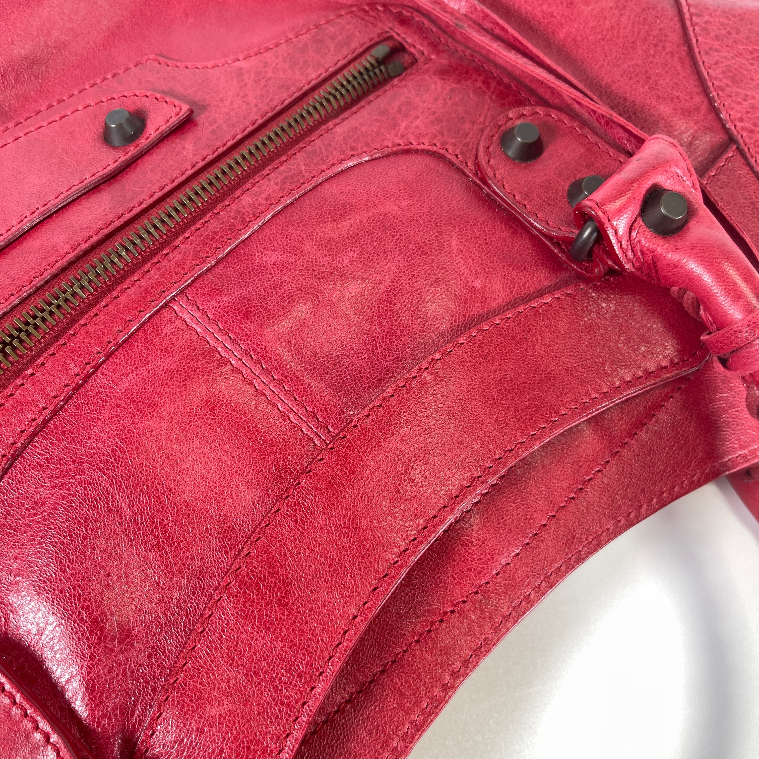 2602 secondhand BALENCIAGA brand bag Red