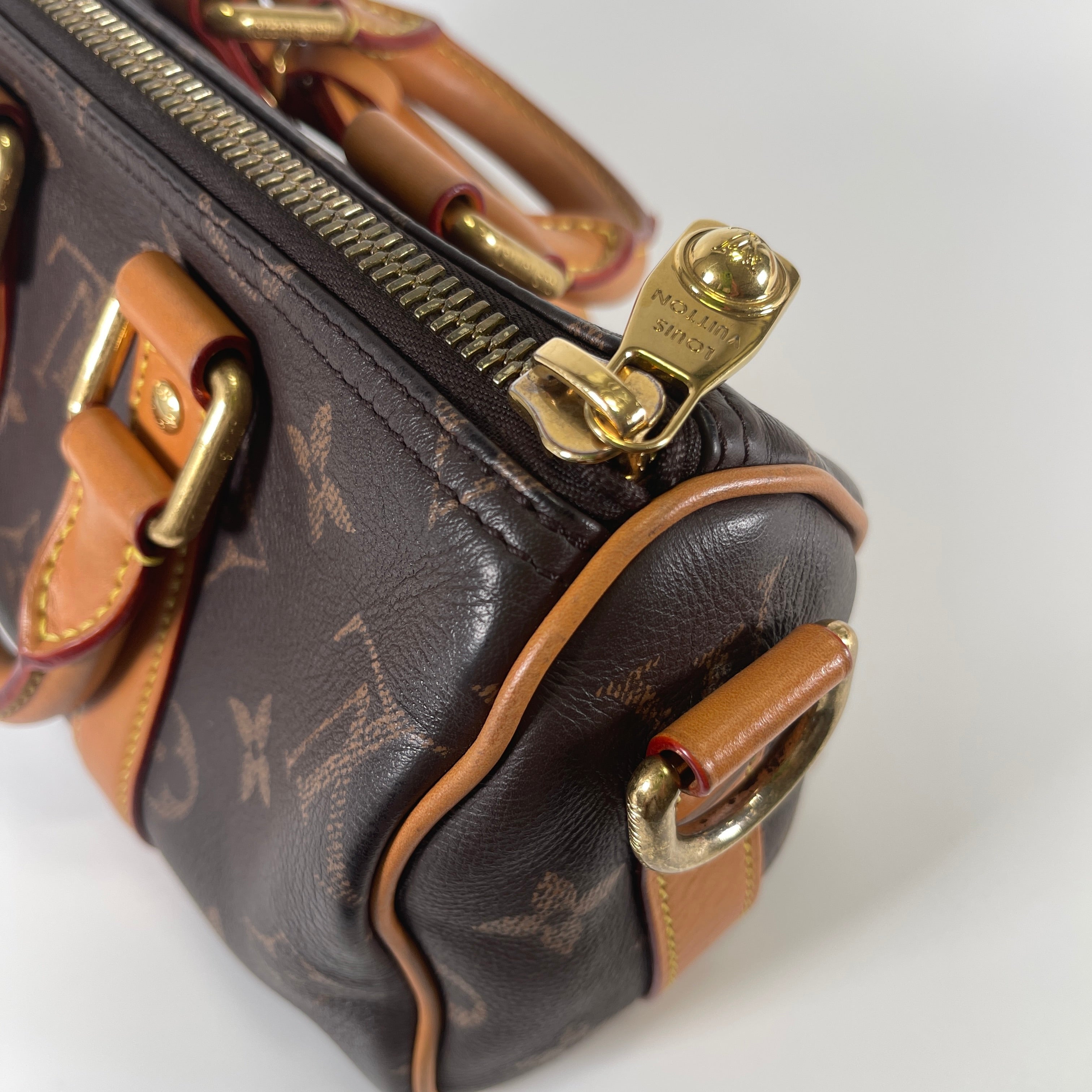 2603 secondhand LV Cuir Monogram M14026 Keepall Bandouliere 25 strap