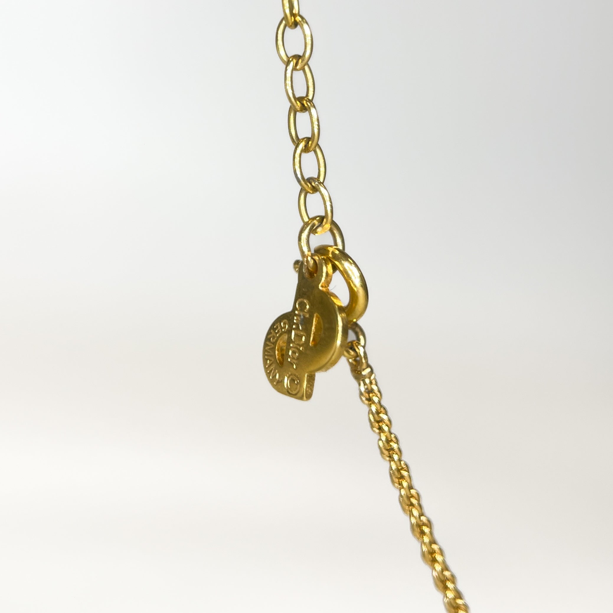 2507 Christian Dior necklace