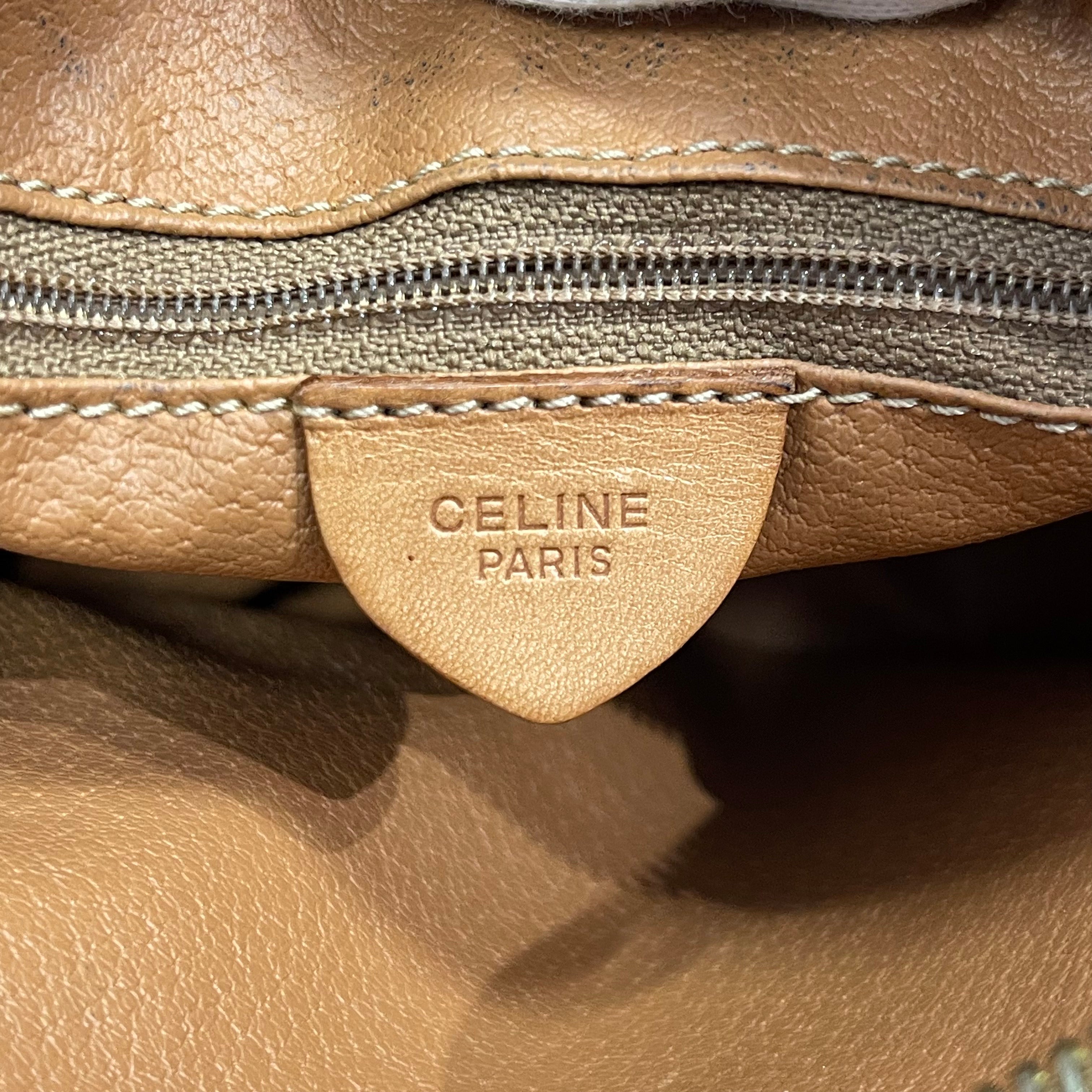 2601 secondhand CELINE Macadam Shoulder bag