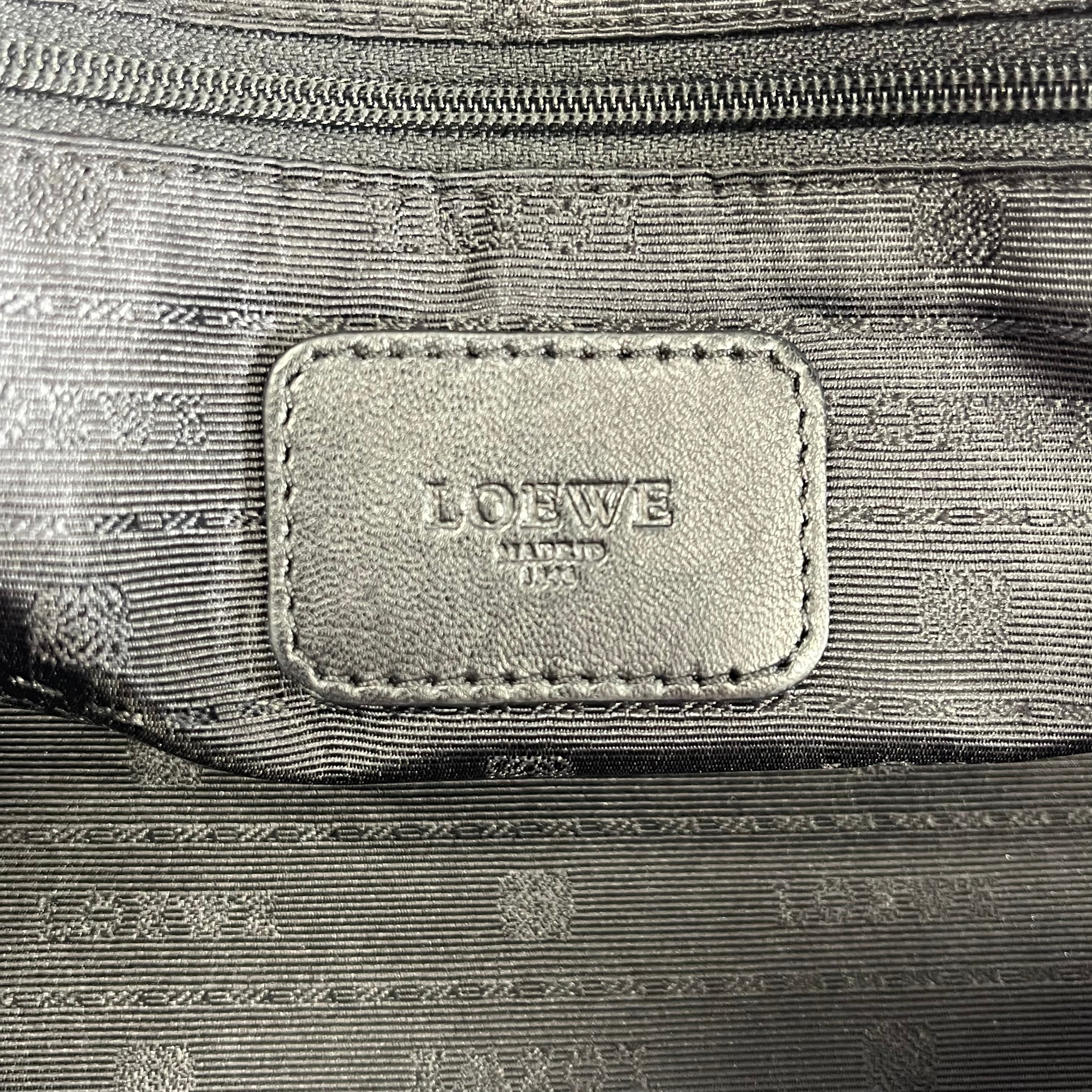 2601 secondhand  LOEWE Amazona 28