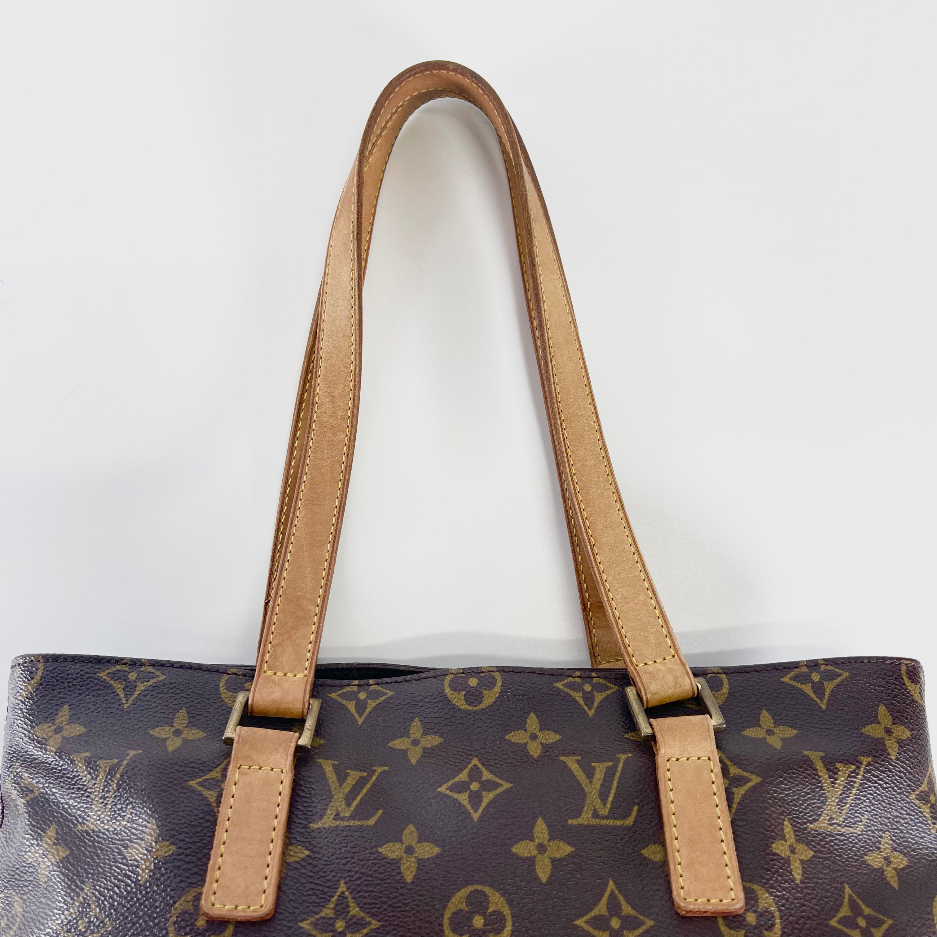 2602 secondhand LV Monogram piano