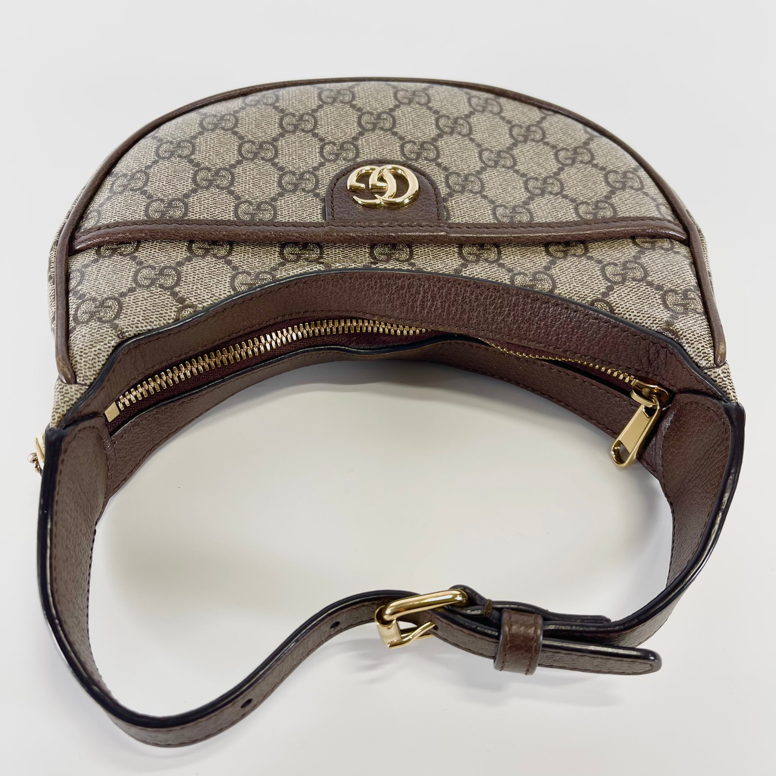 2601 GUCCI GG Supreme mini One shoulder bag