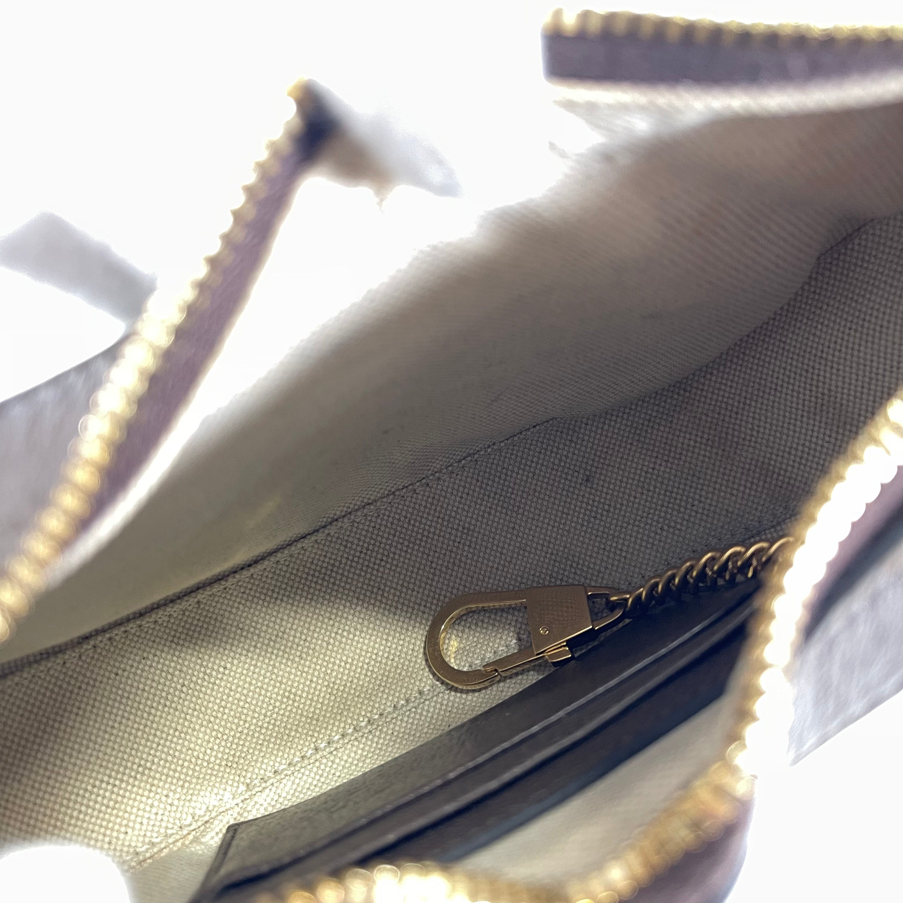 2601 GUCCI GG Supreme mini One shoulder bag