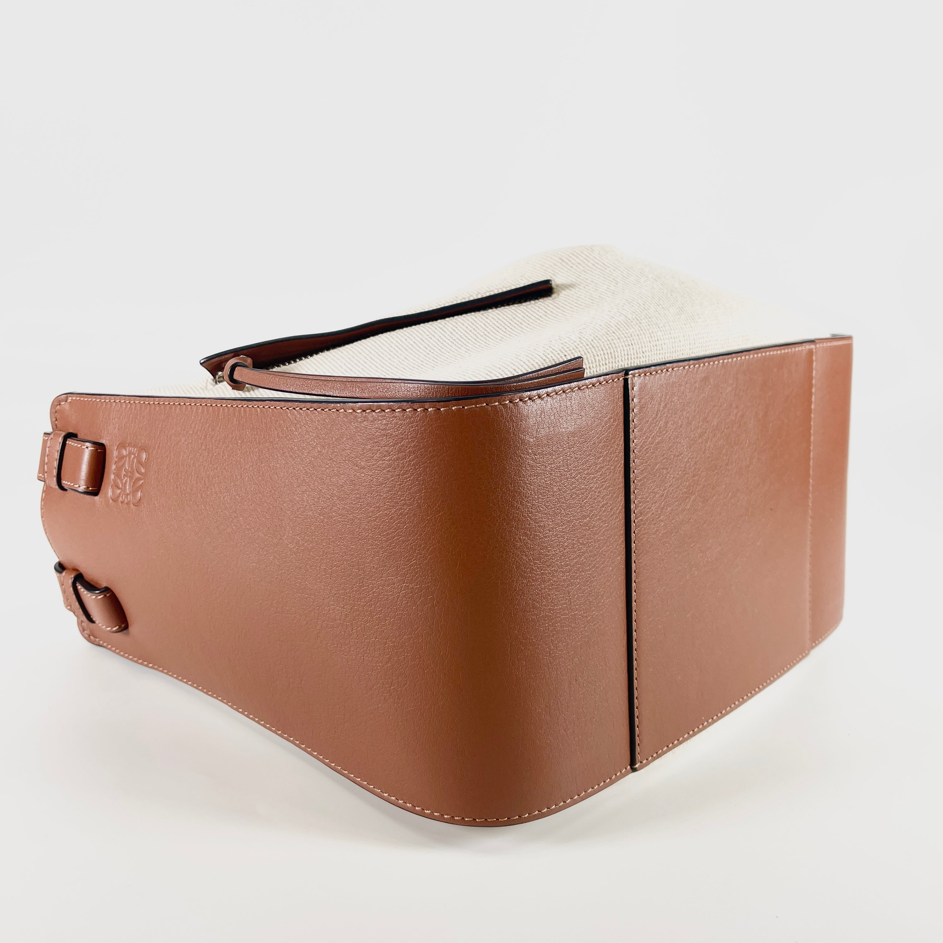 2603 secondhand LOEWE hammock Camel canvas