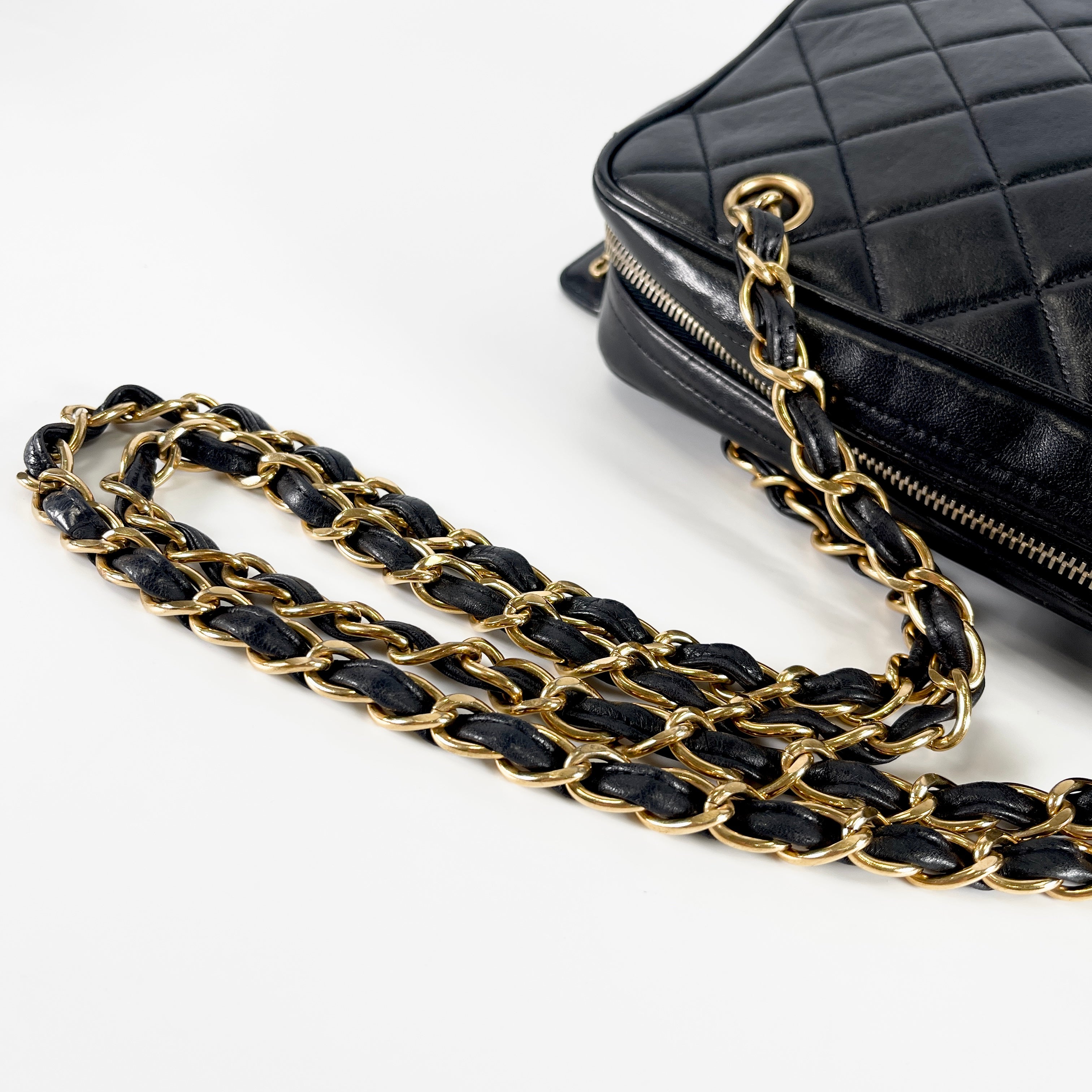 2508 CHANEL Chain Tote Bag